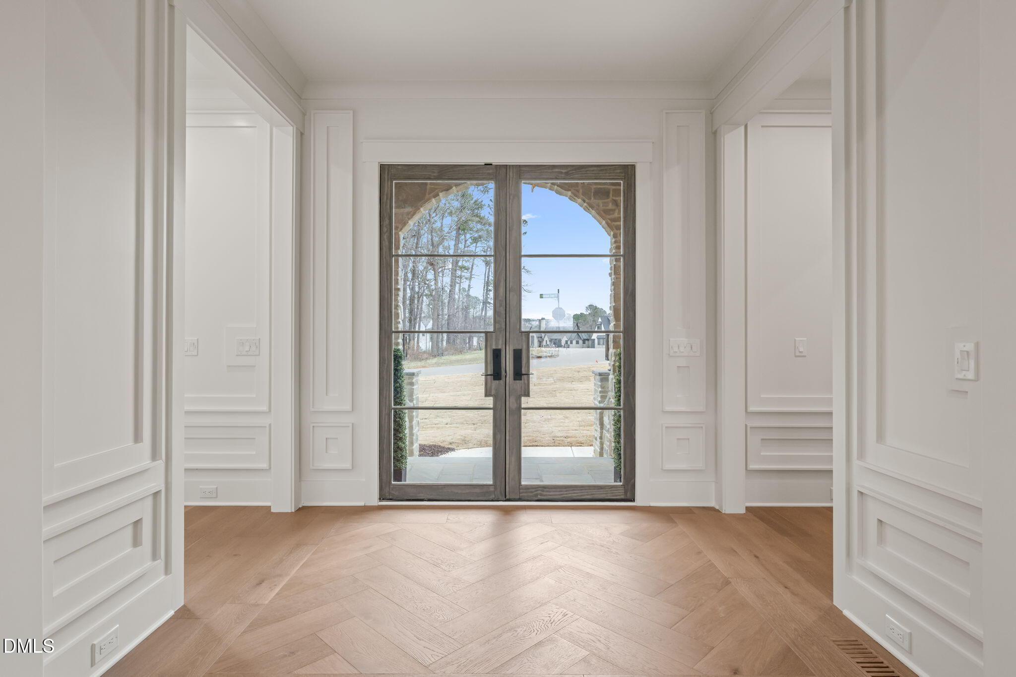 9105 Overlook Crest Drive