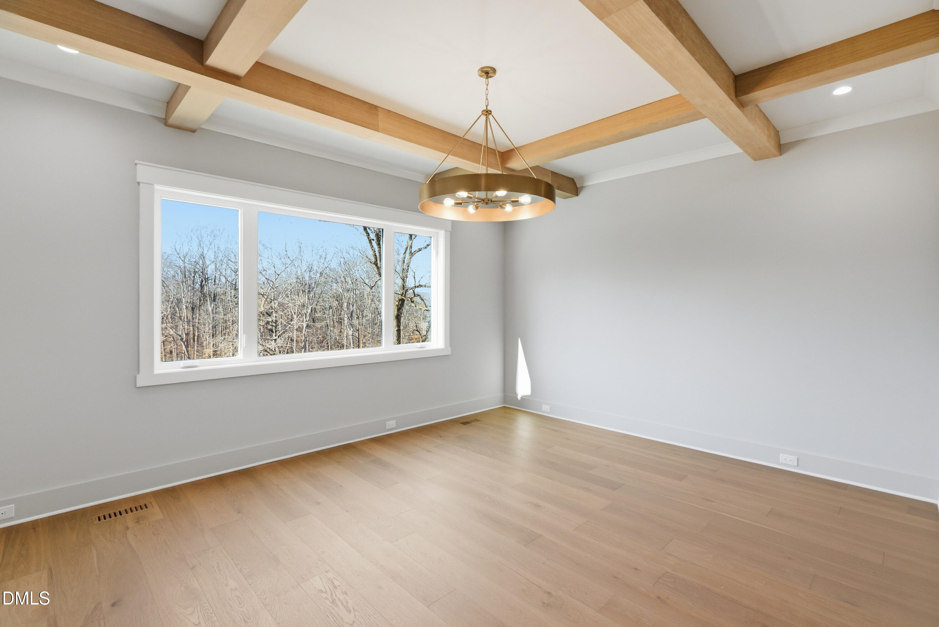 9105 Overlook Crest Drive