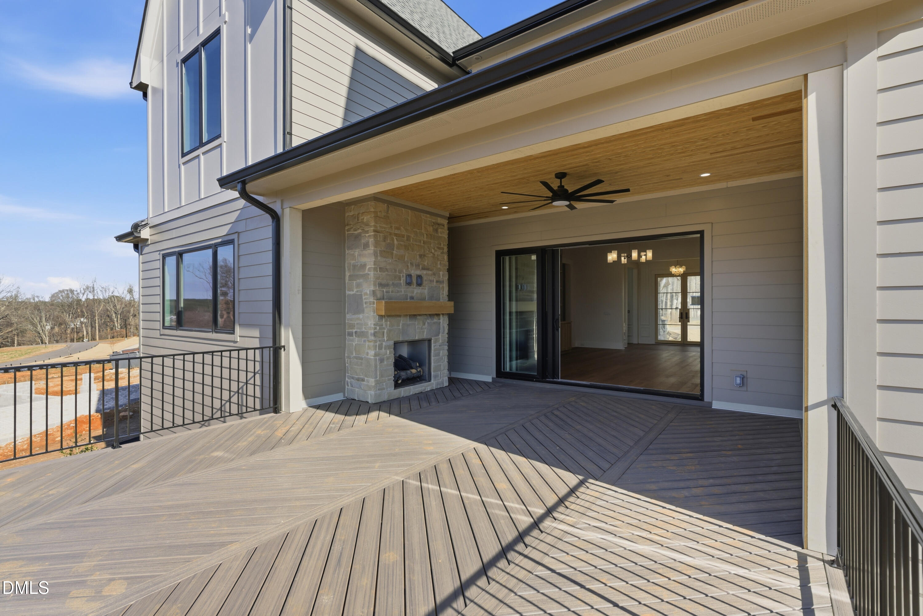 9105 Overlook Crest Drive