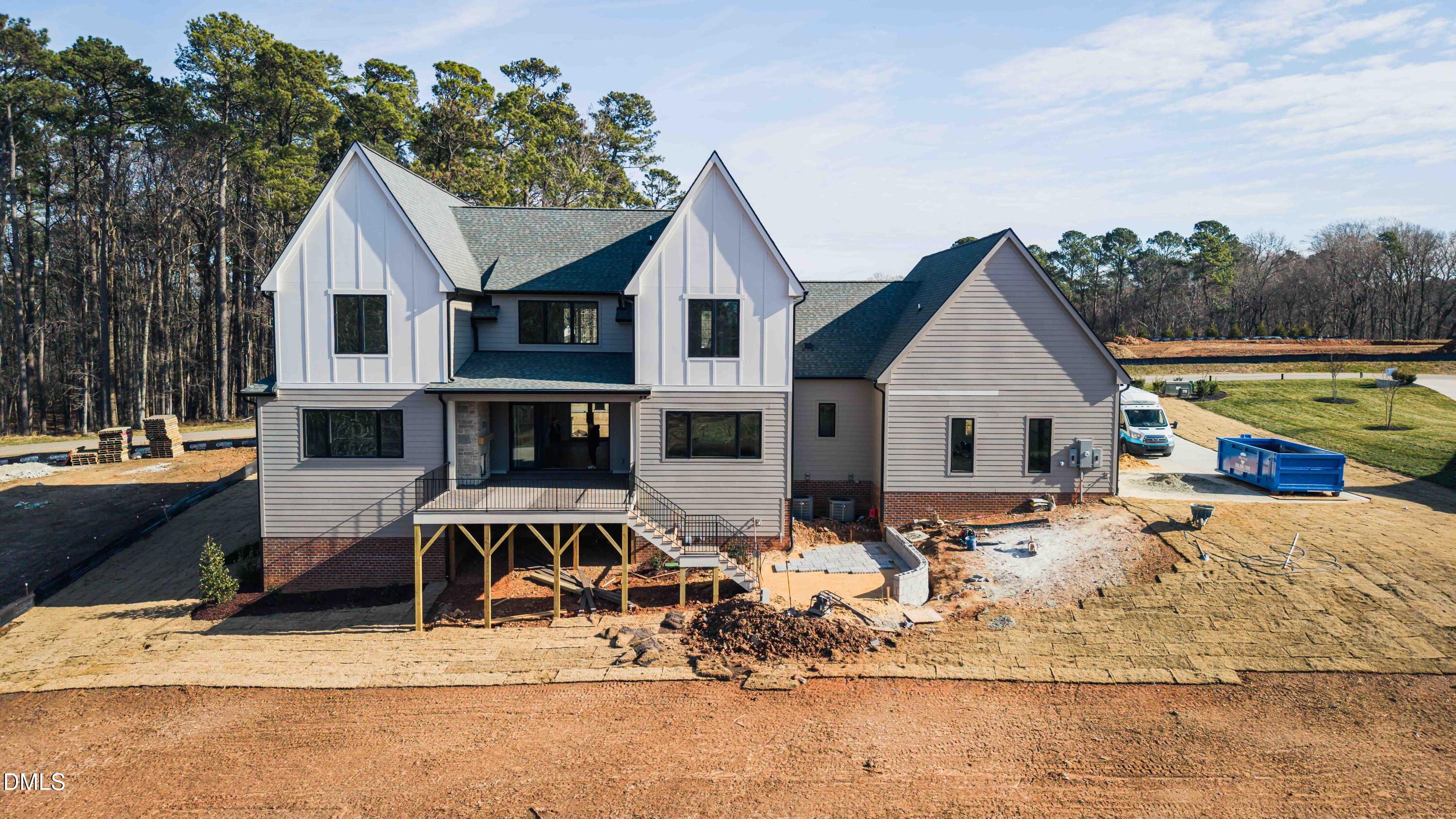 9105 Overlook Crest Drive