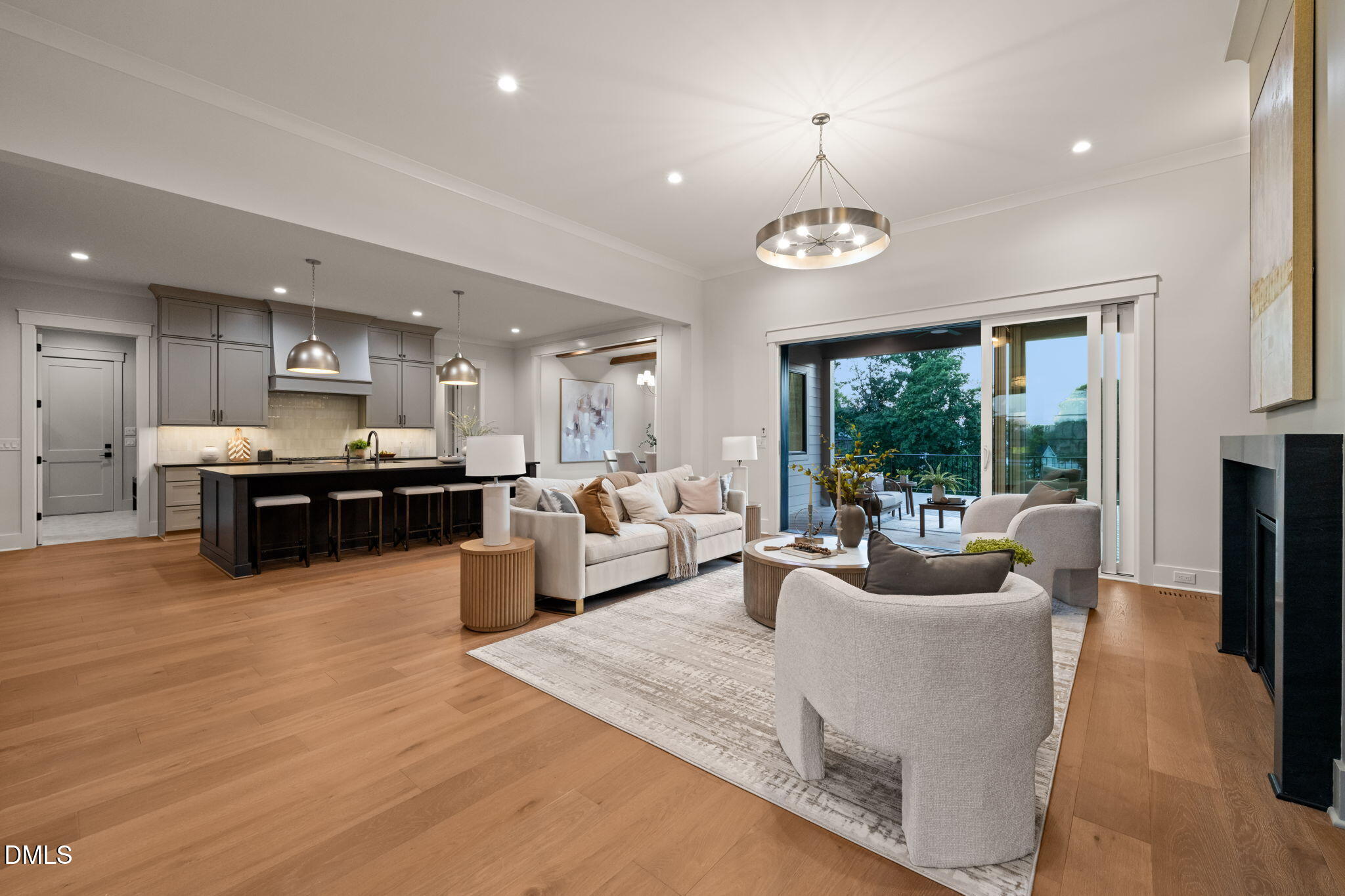 9105 Overlook Crest Drive
