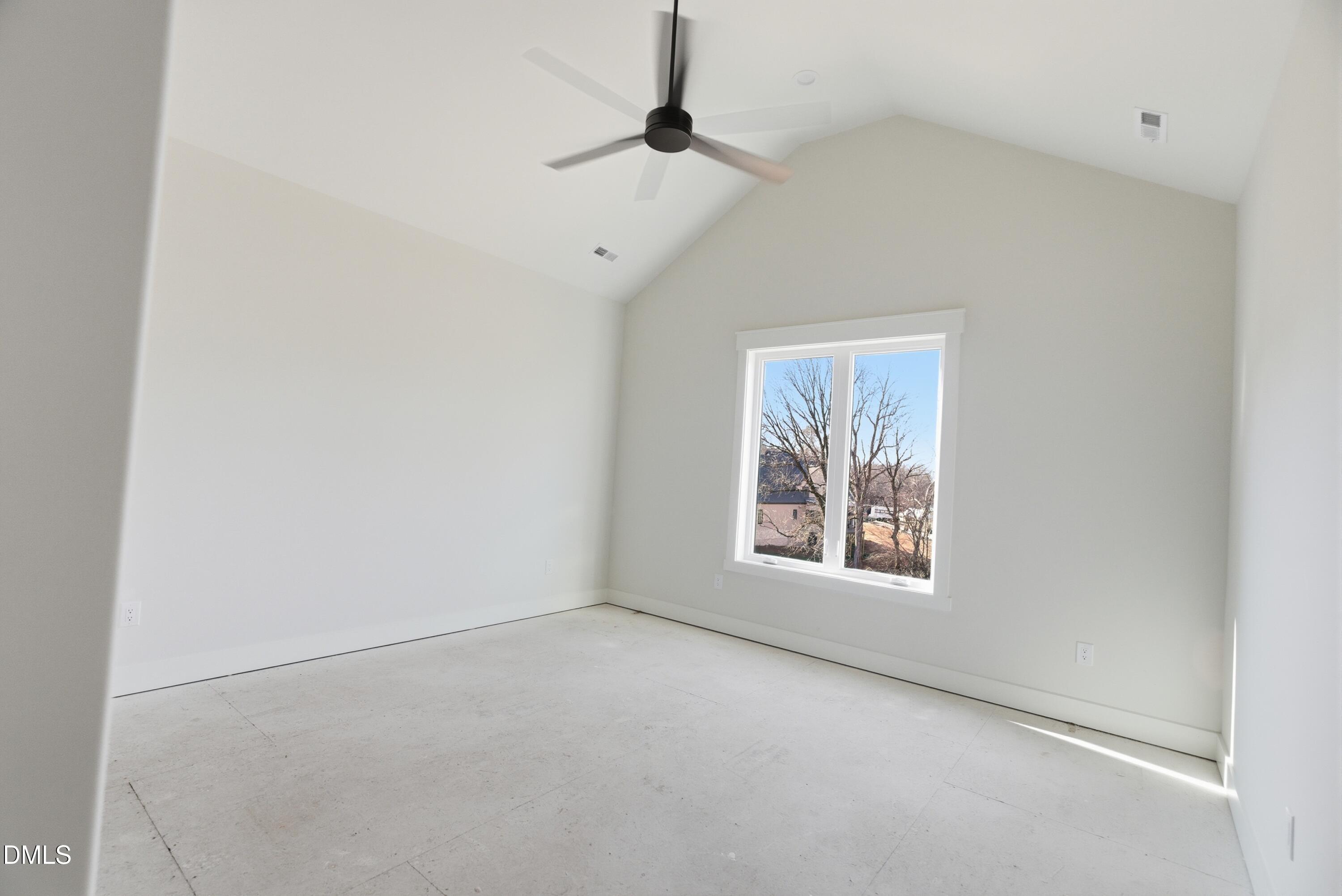 9105 Overlook Crest Drive