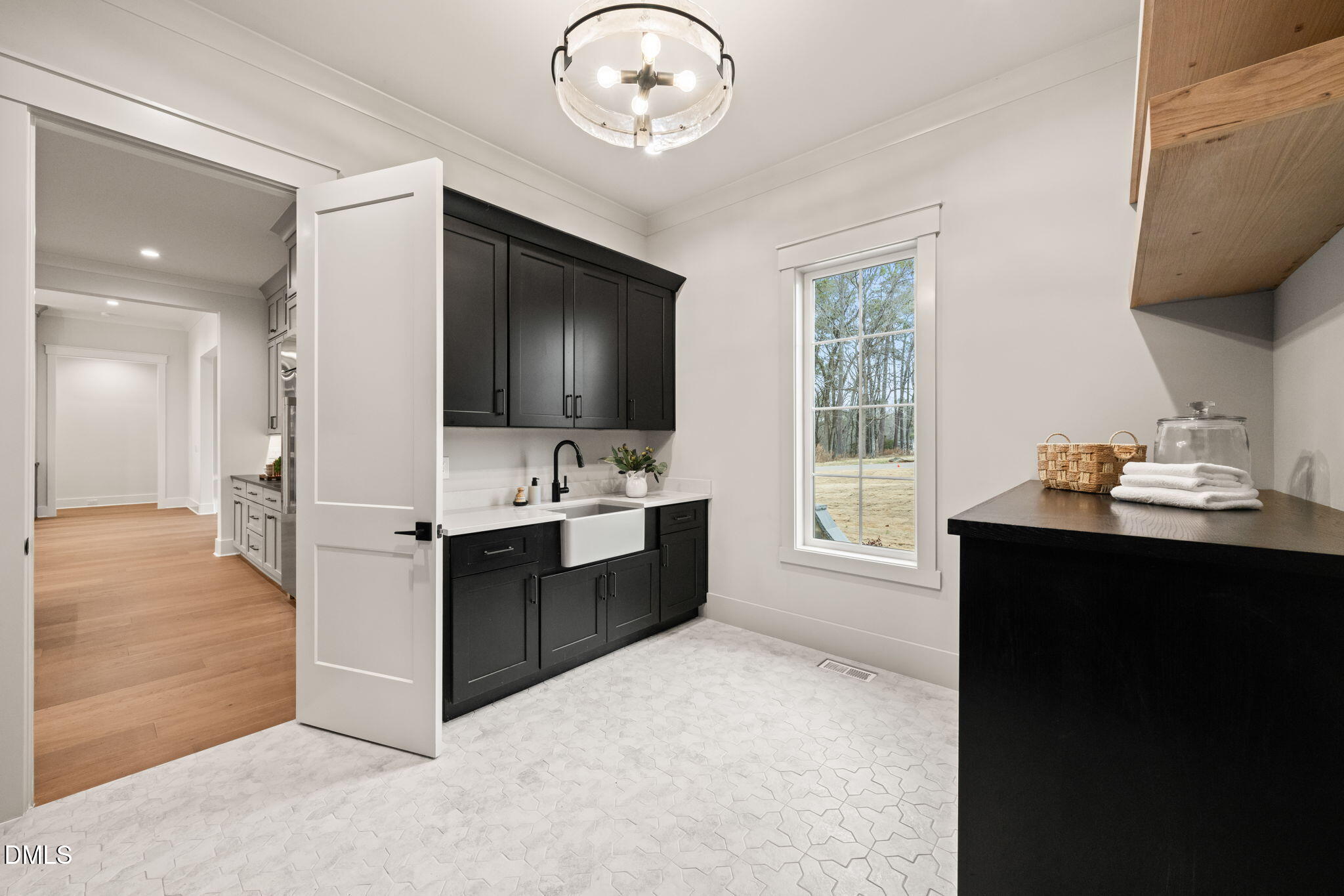 9105 Overlook Crest Drive