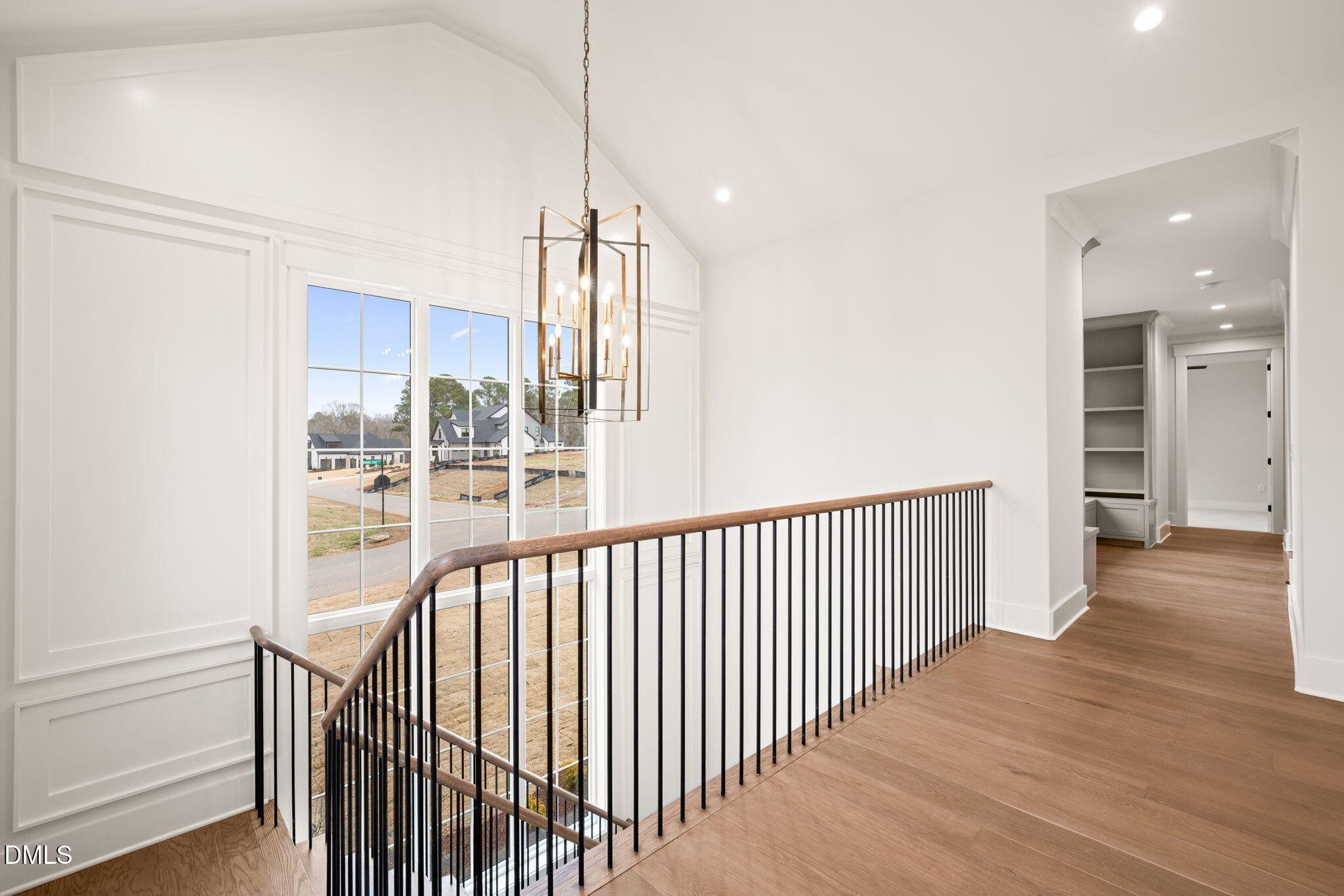 9105 Overlook Crest Drive