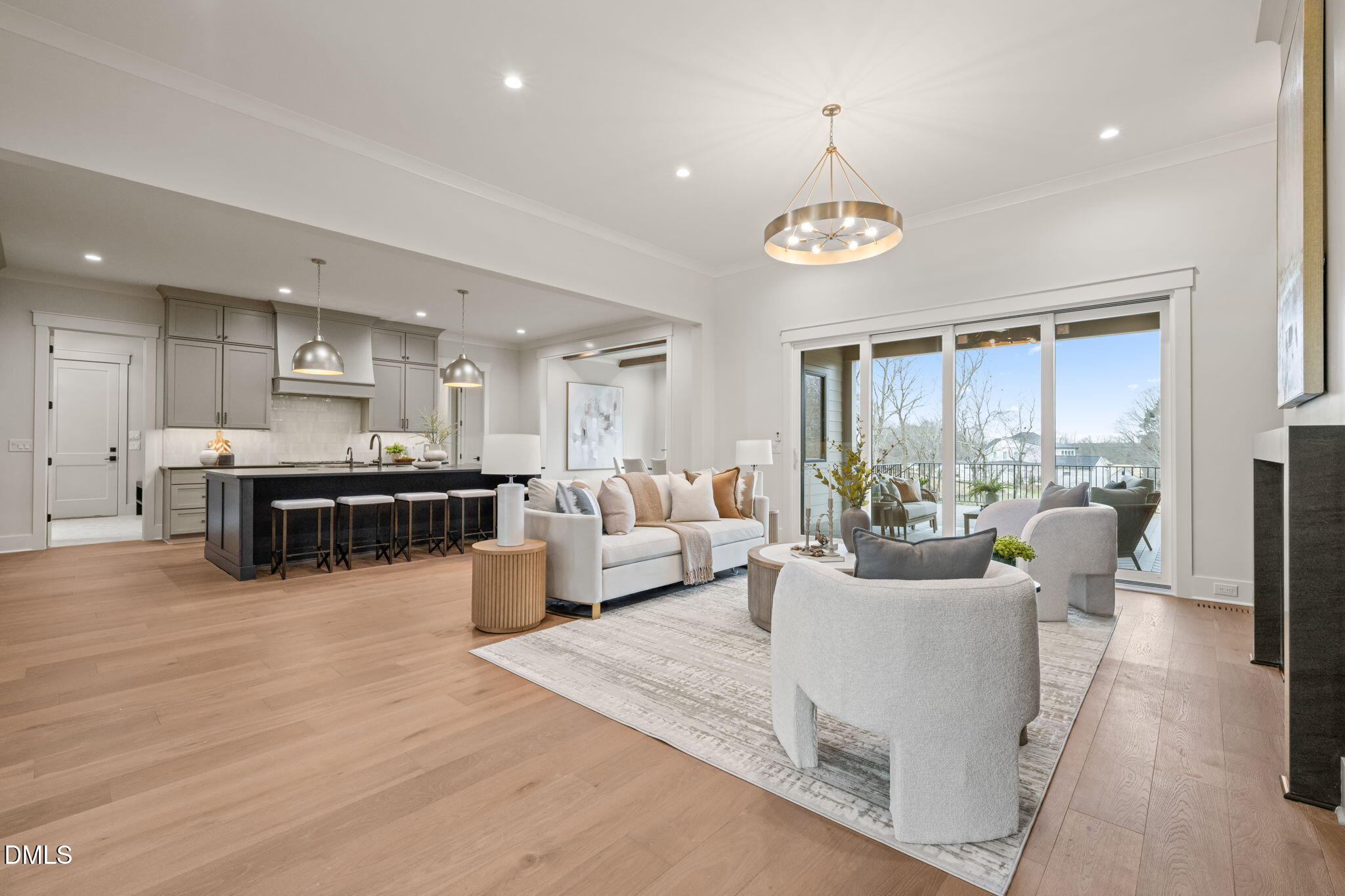 9105 Overlook Crest Drive