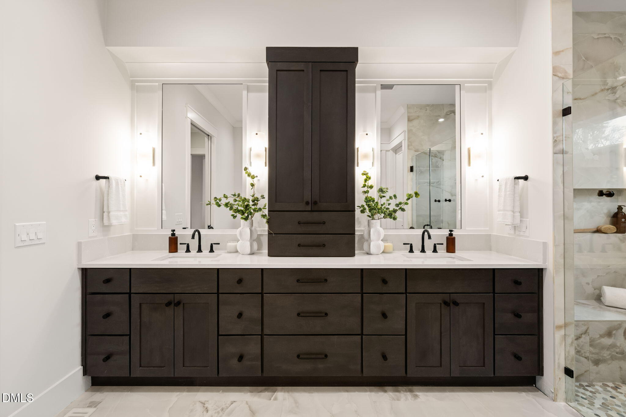 9105 Overlook Crest Drive