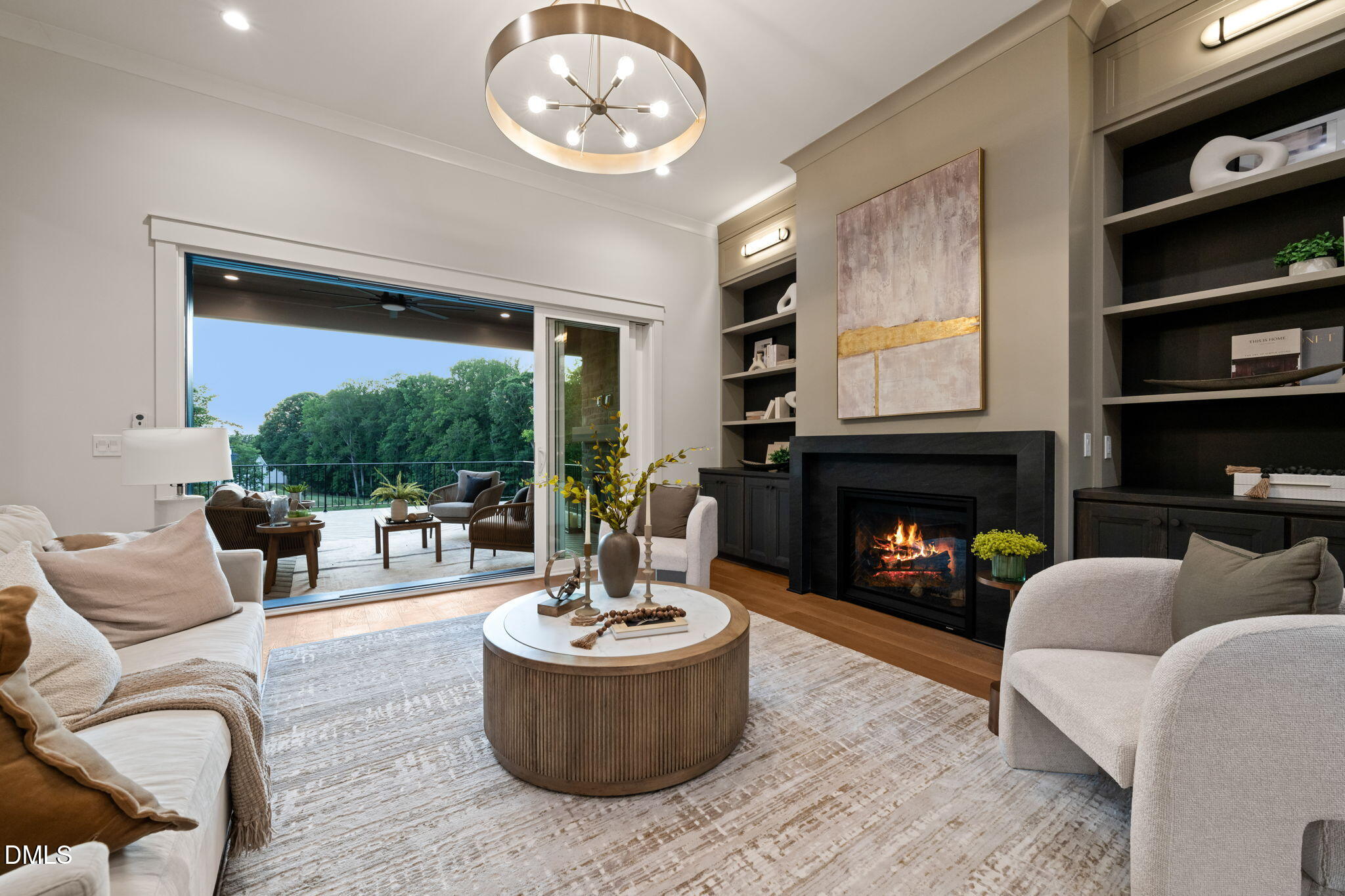 9105 Overlook Crest Drive