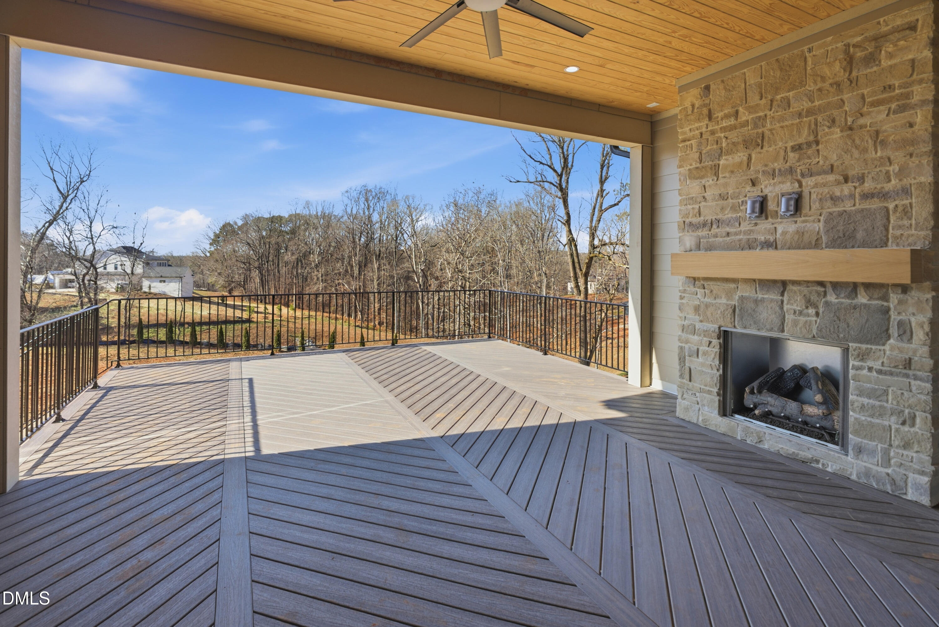 9105 Overlook Crest Drive