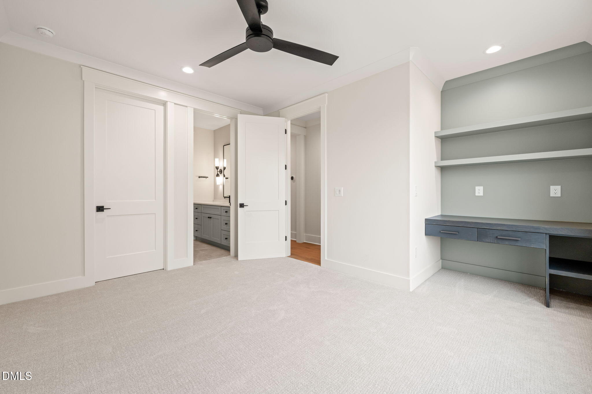 9105 Overlook Crest Drive