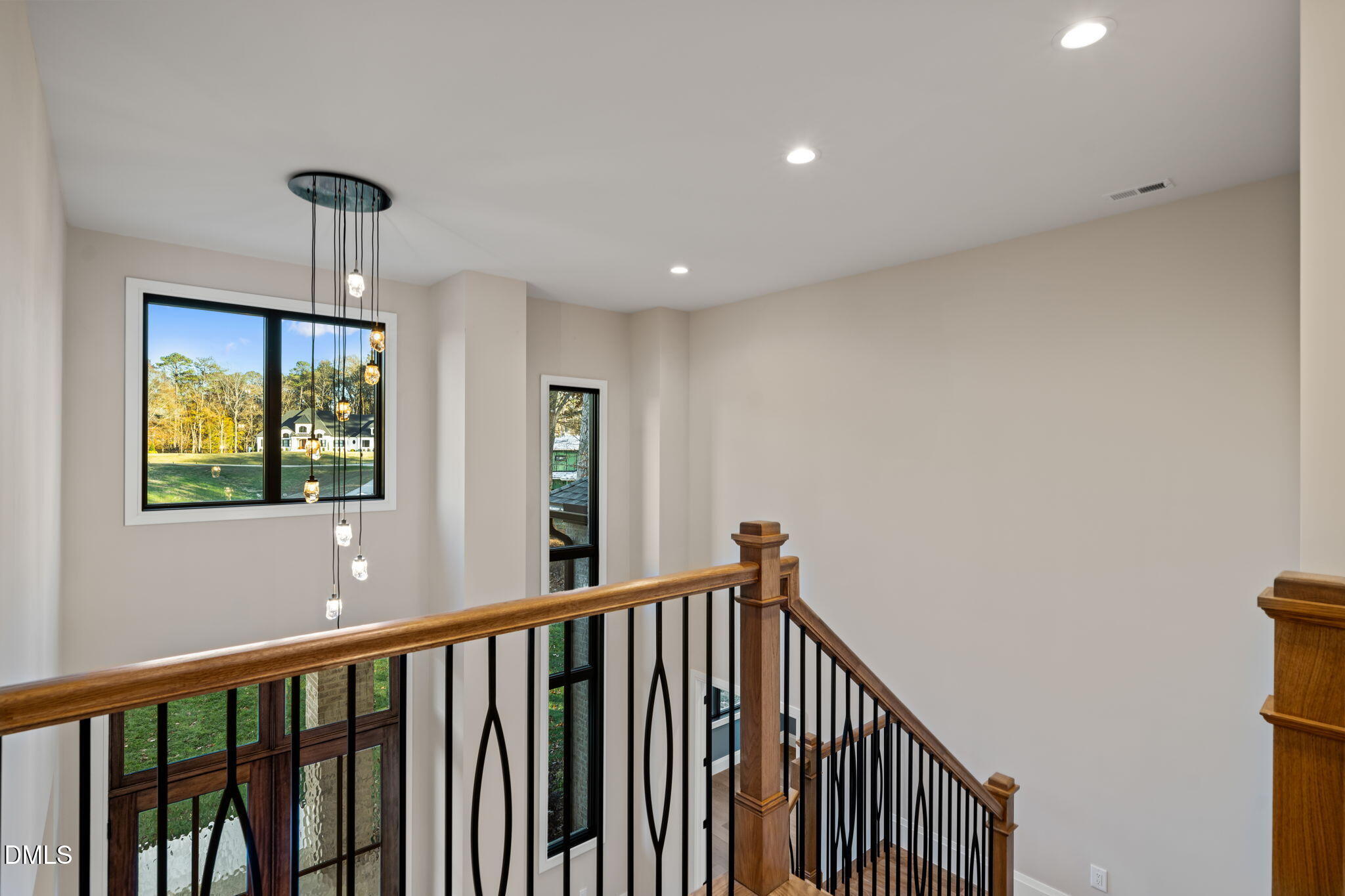 9125 Overlook Crest Drive