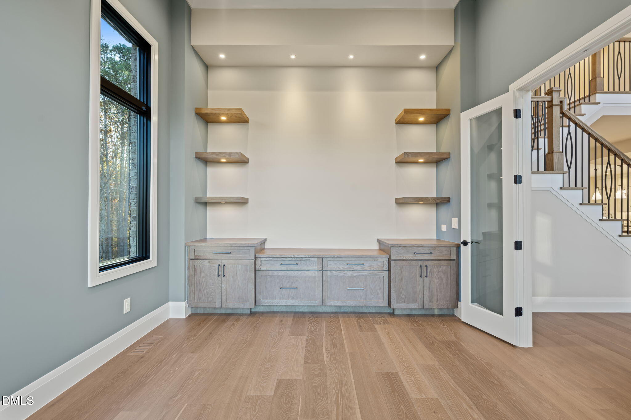 9125 Overlook Crest Drive