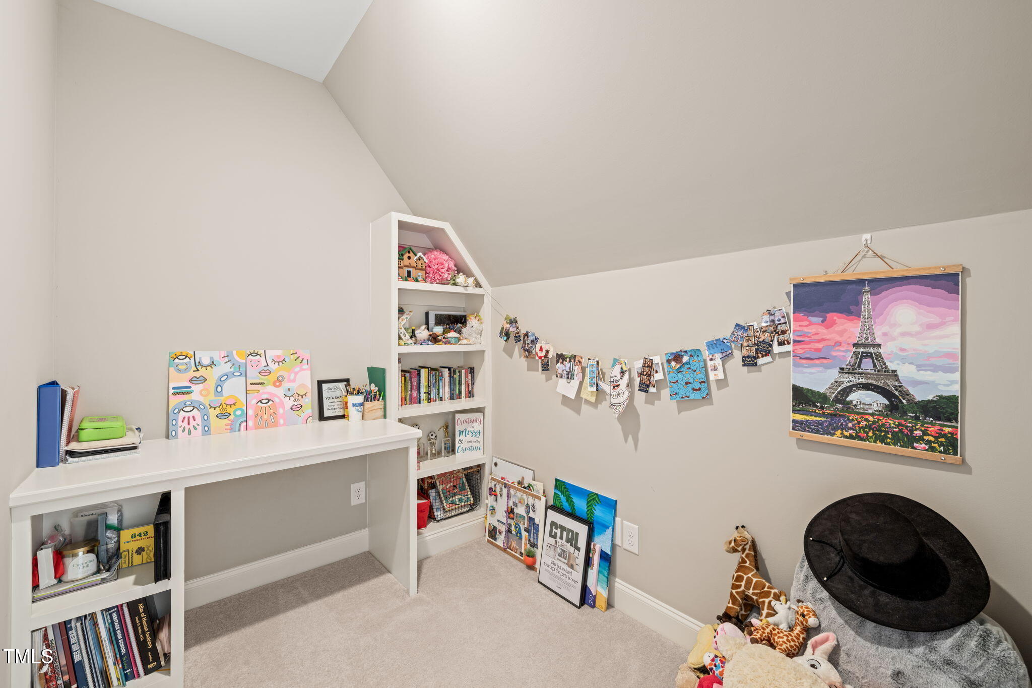 1301 Mackinaw Drive