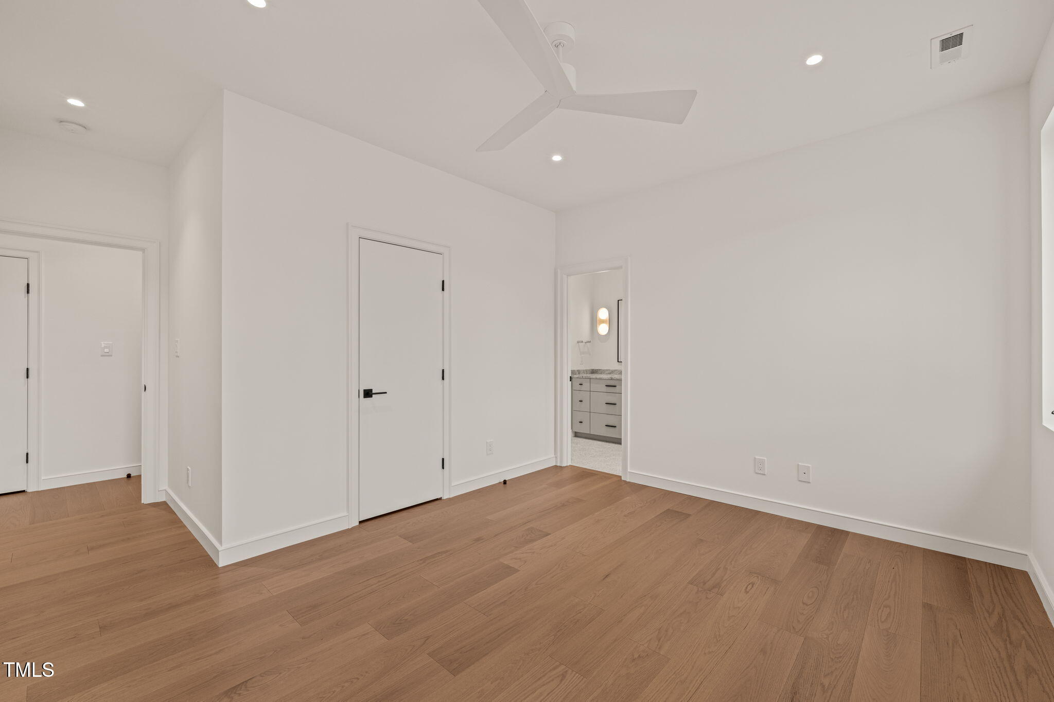 838 Woodburn Road