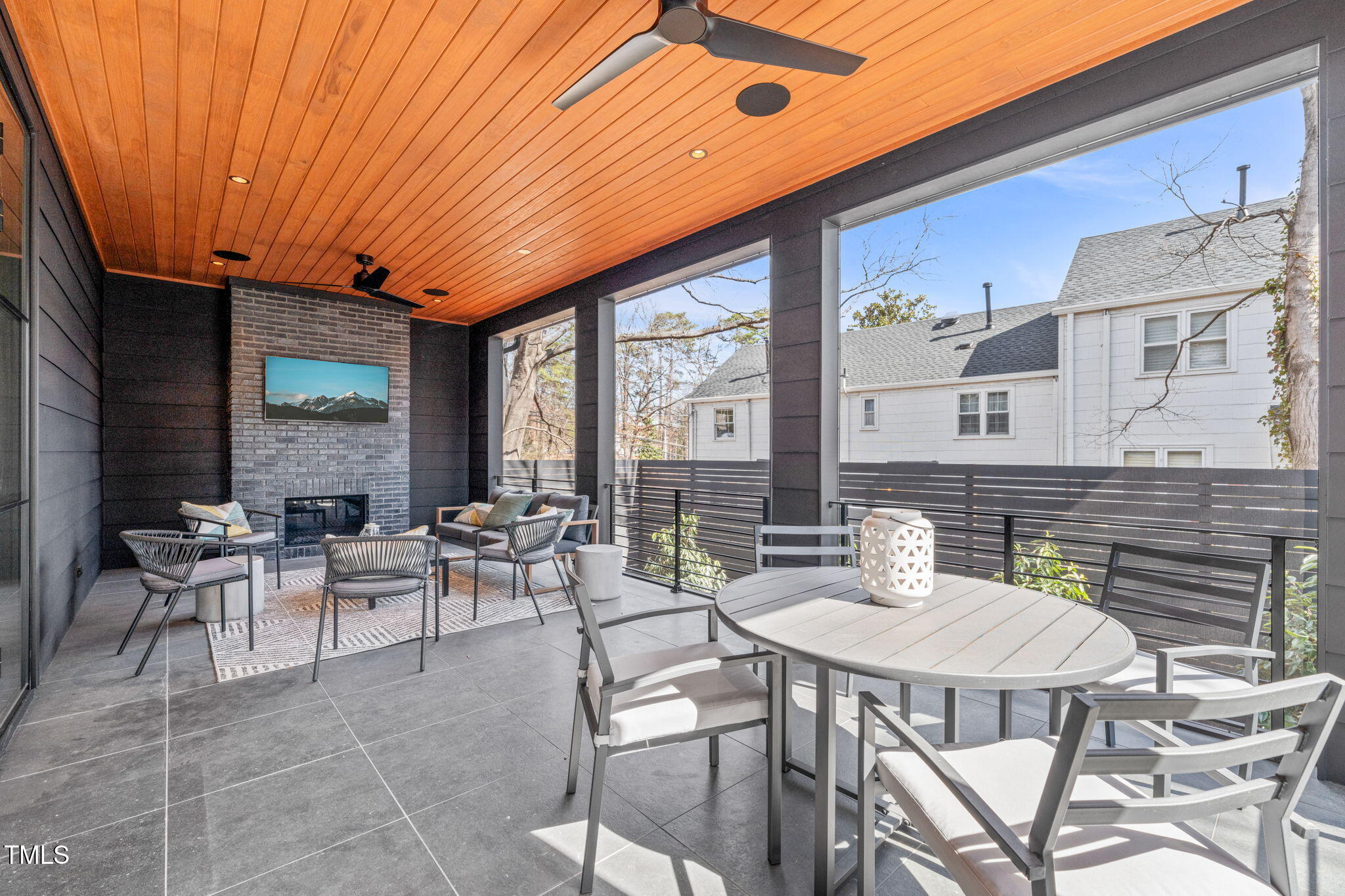 838 Woodburn Road