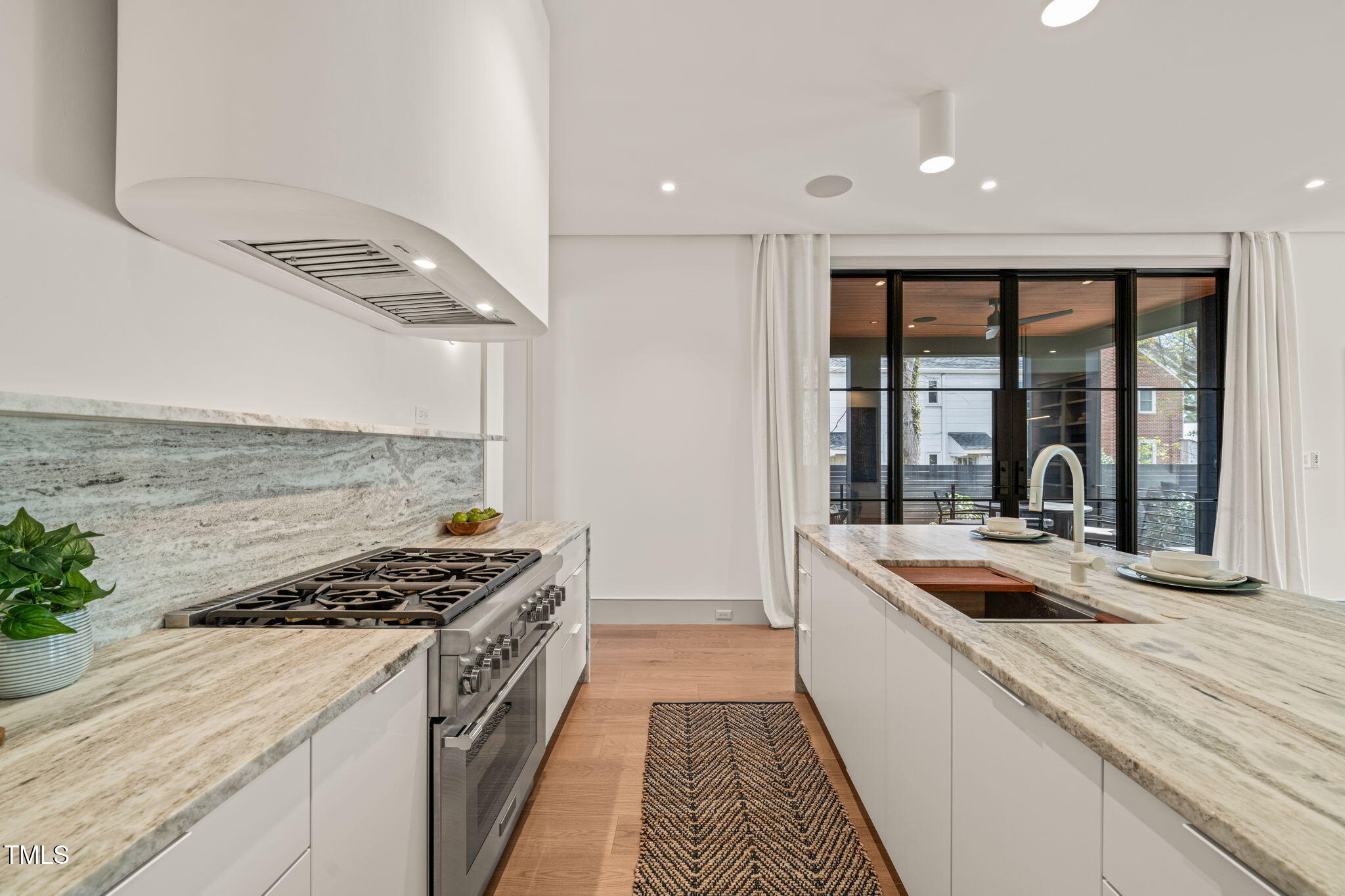 838 Woodburn Road