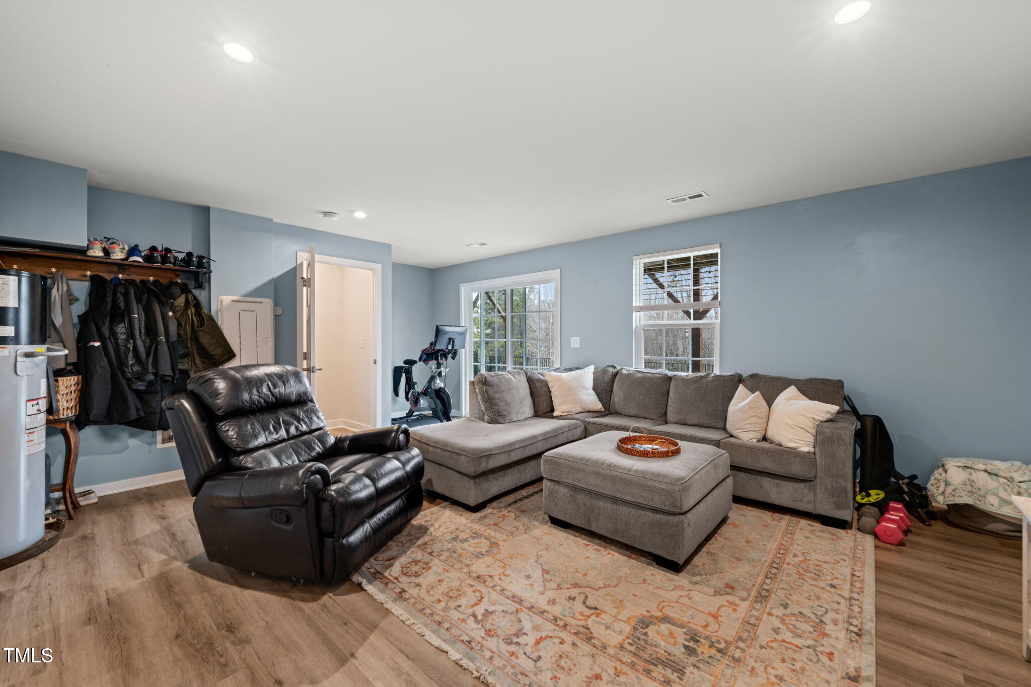 368 Amber Acorn Avenue
