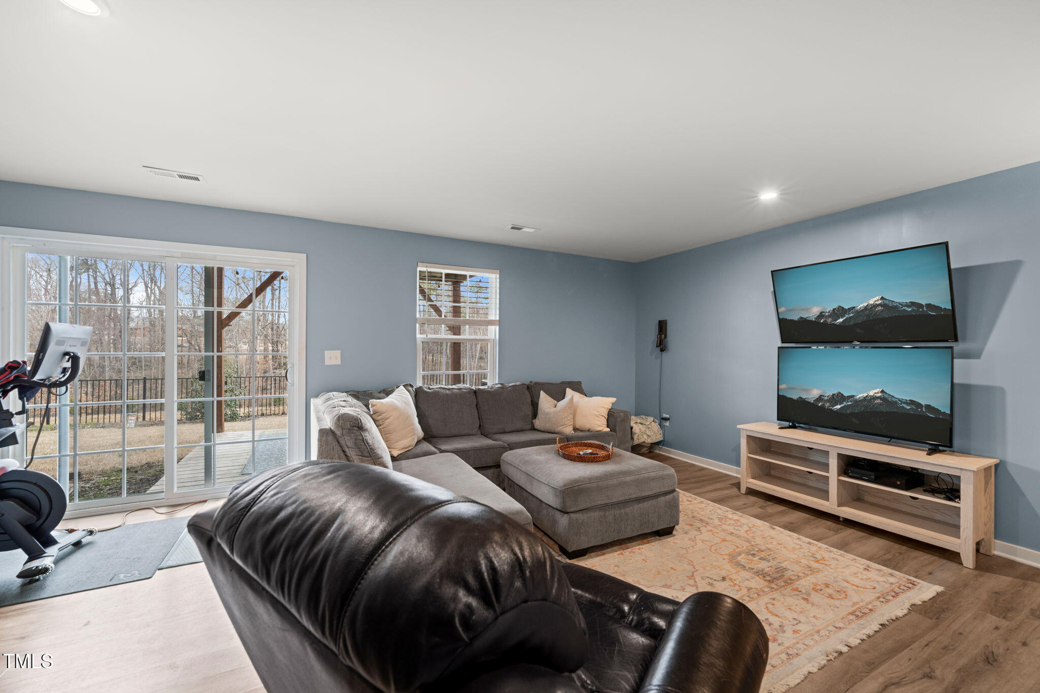 368 Amber Acorn Avenue
