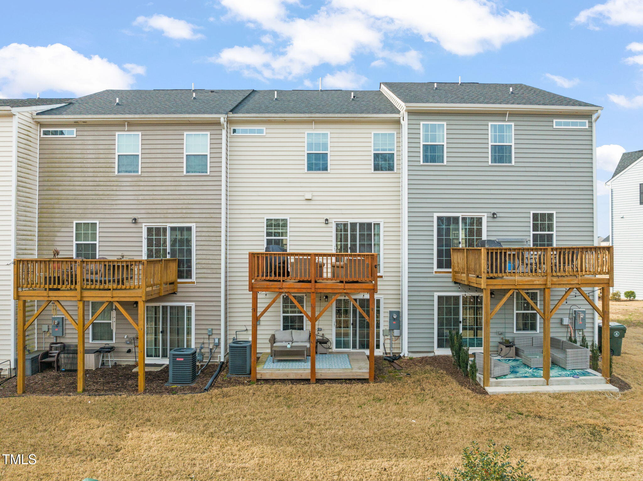 368 Amber Acorn Avenue