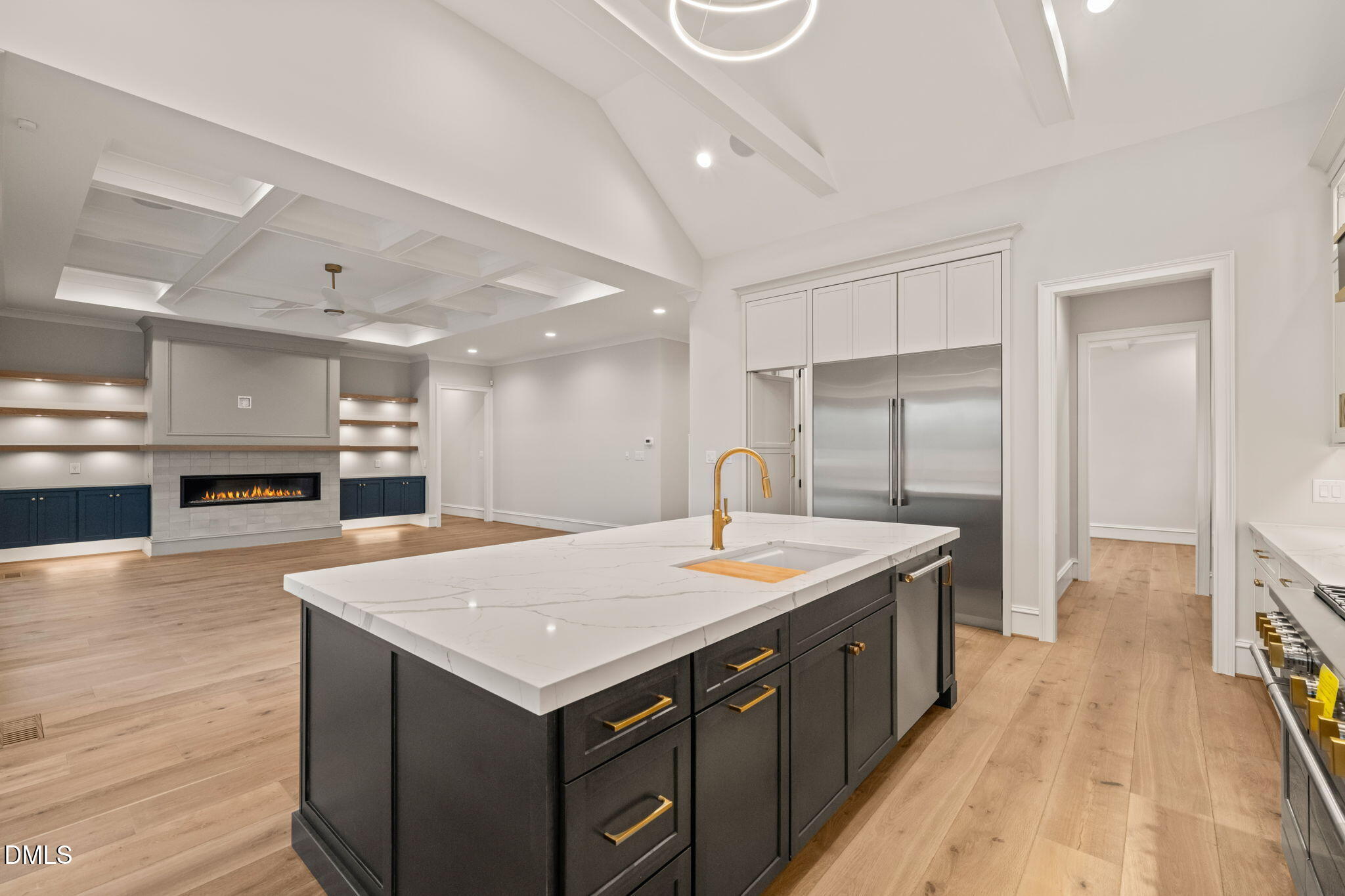 1712 Legacy Ridge Lane