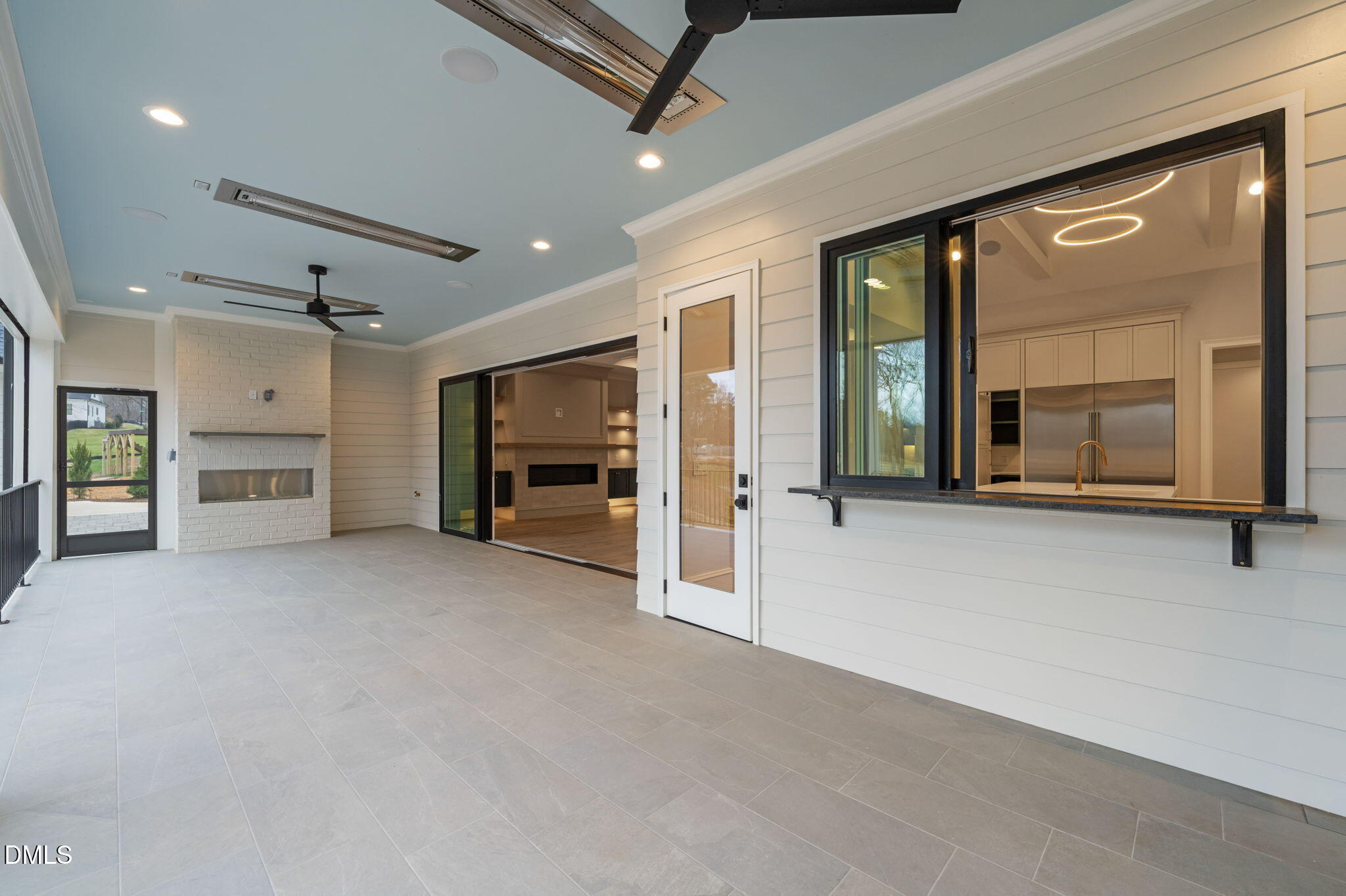 1712 Legacy Ridge Lane