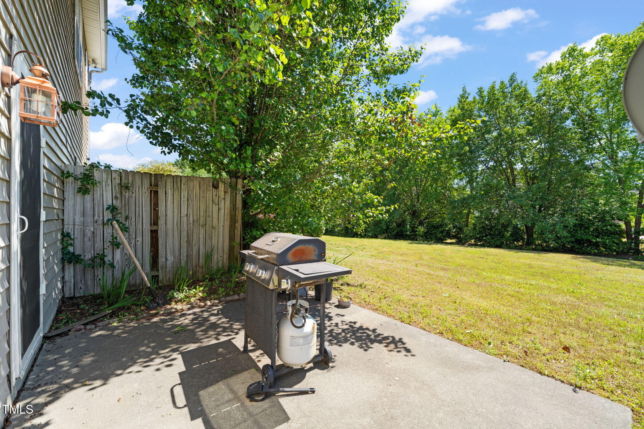 2105 Metacomet Way