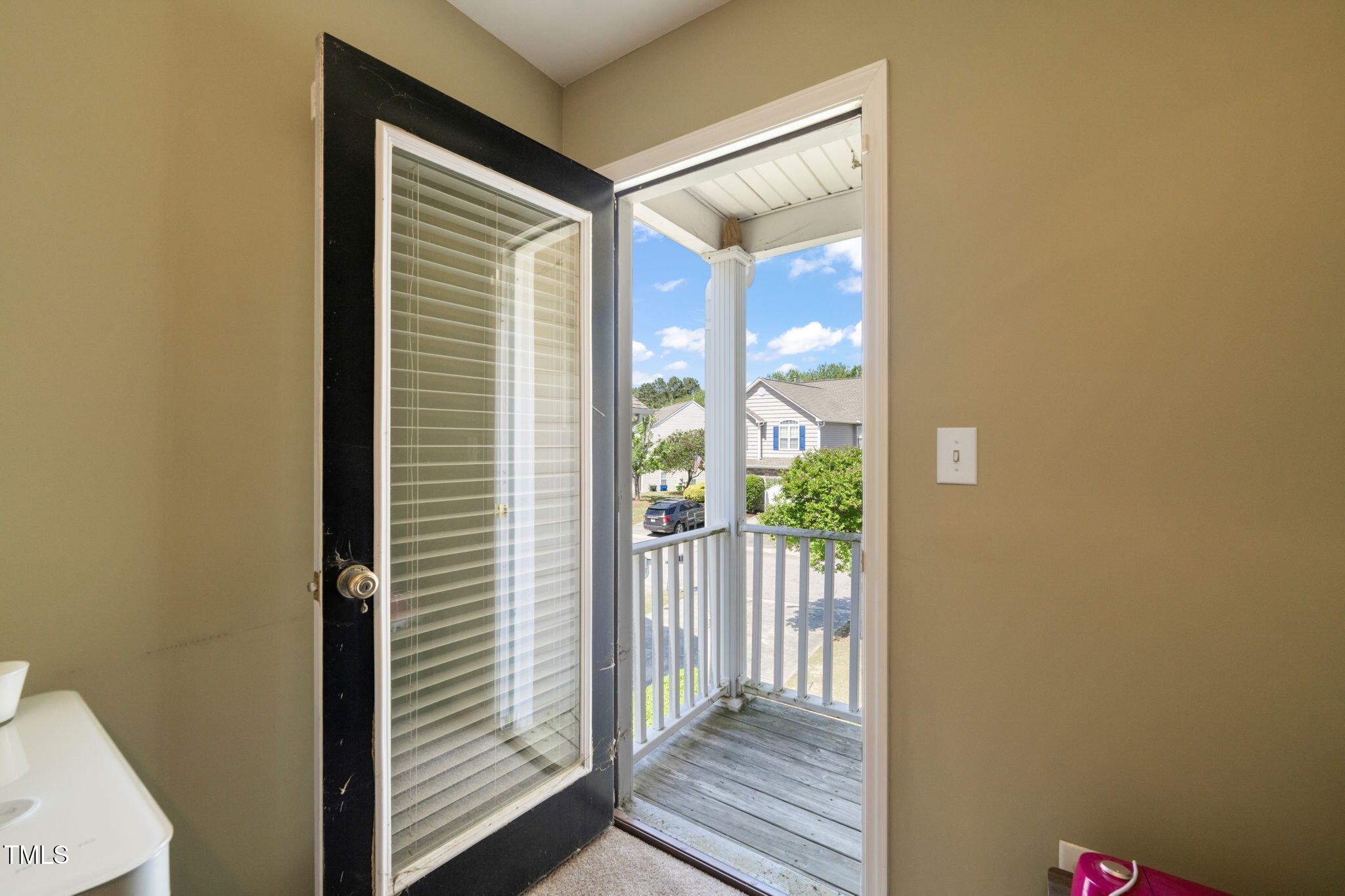 2105 Metacomet Way