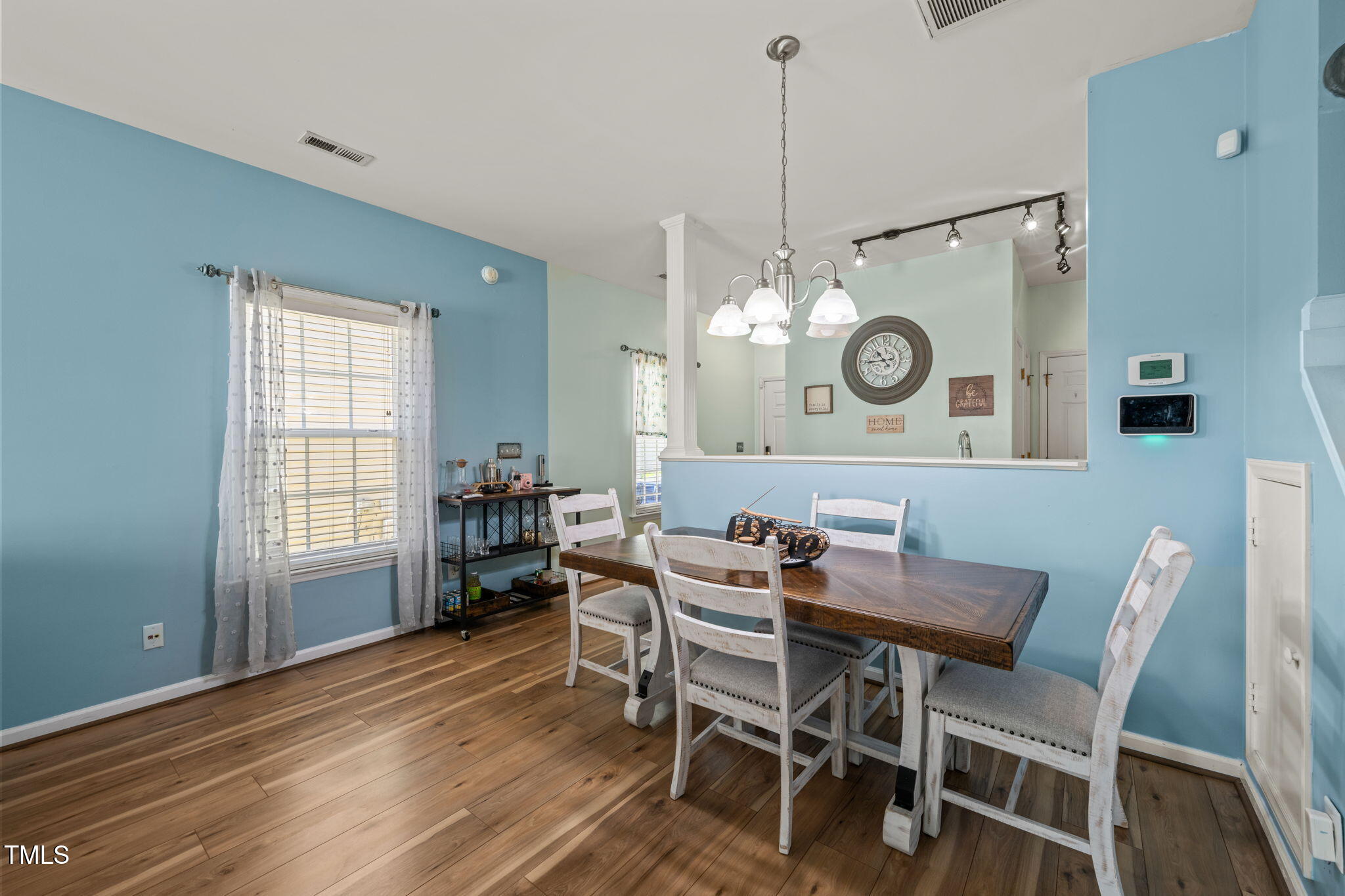 2105 Metacomet Way