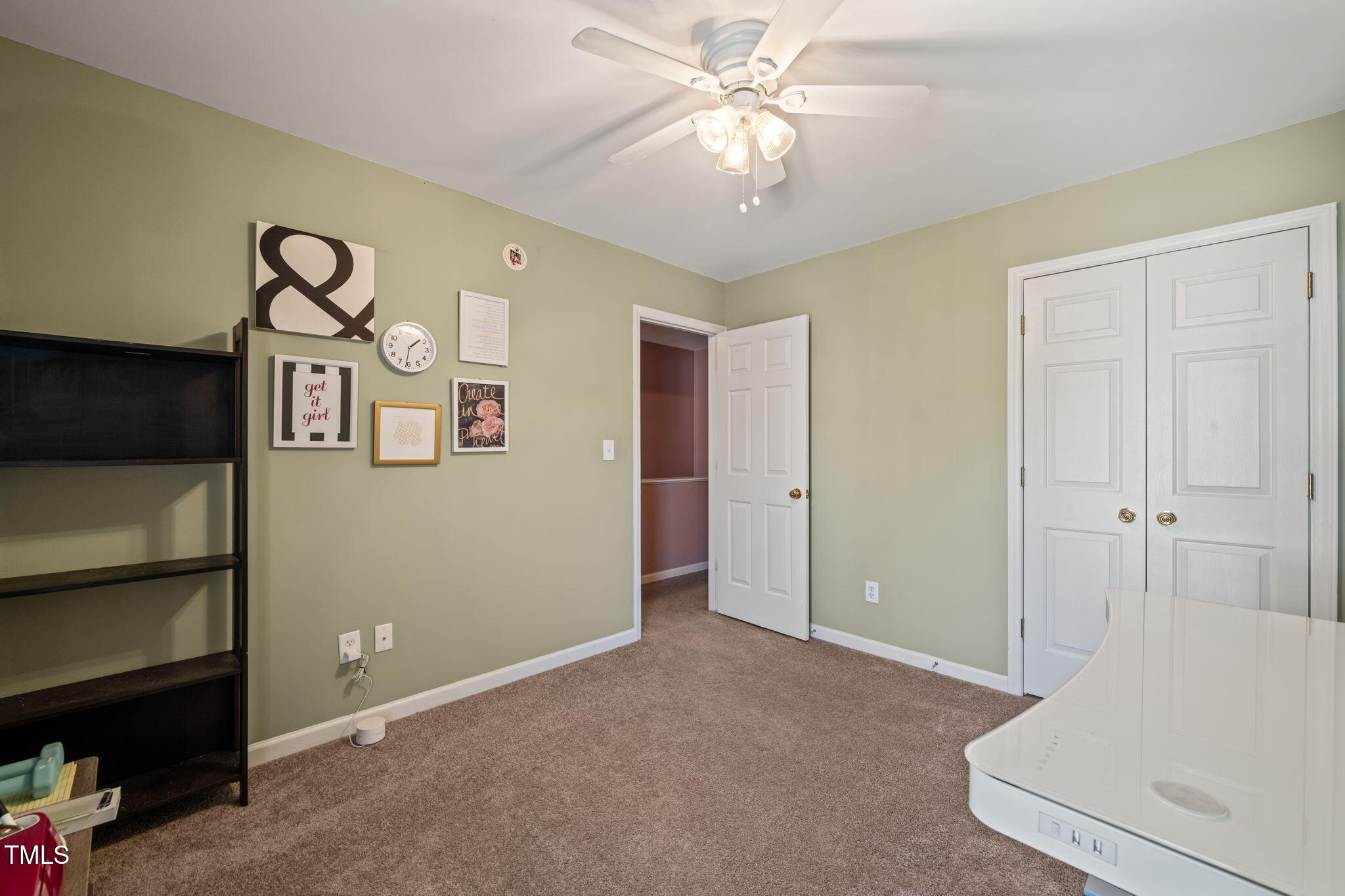 2105 Metacomet Way