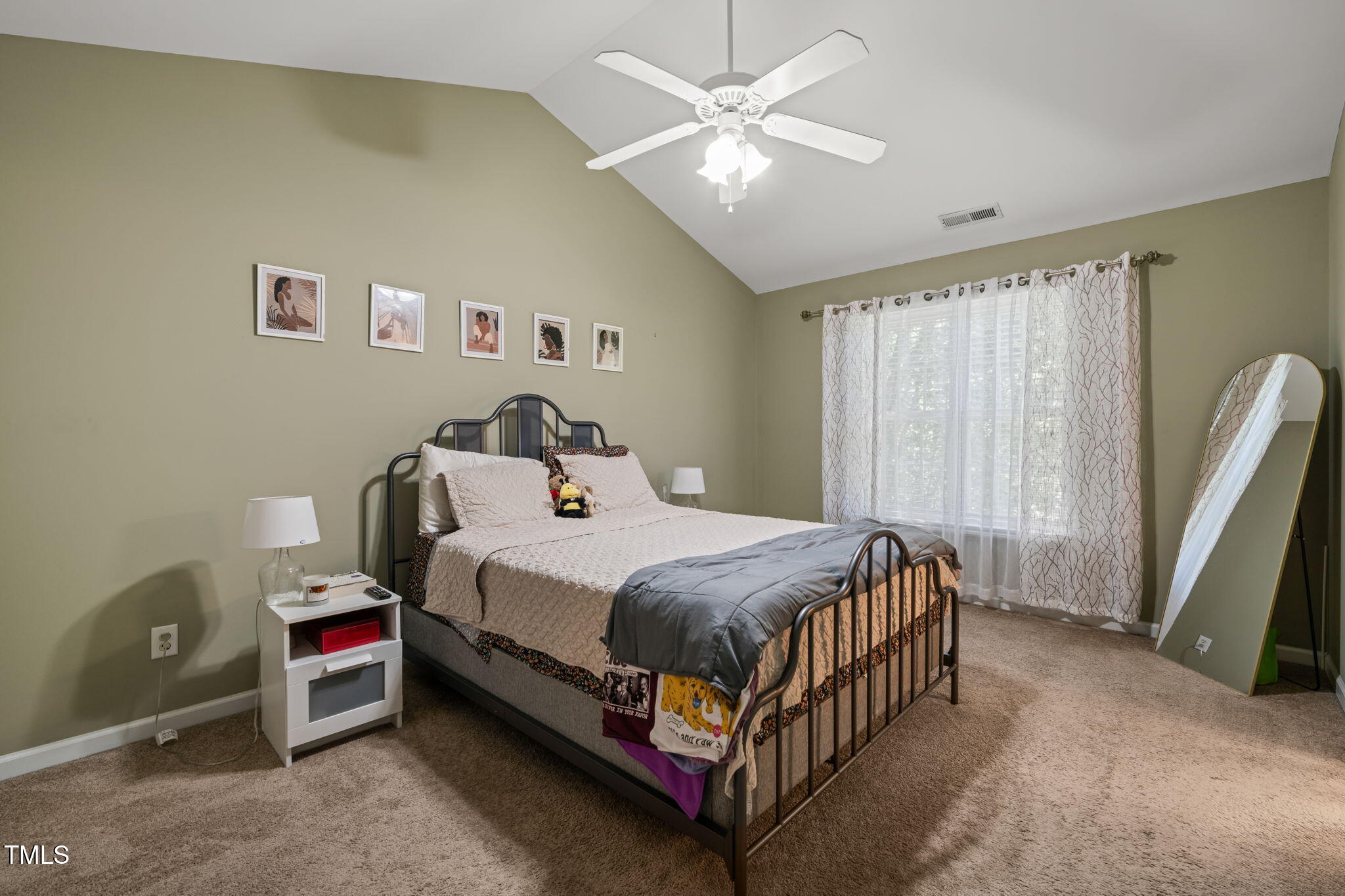 2105 Metacomet Way