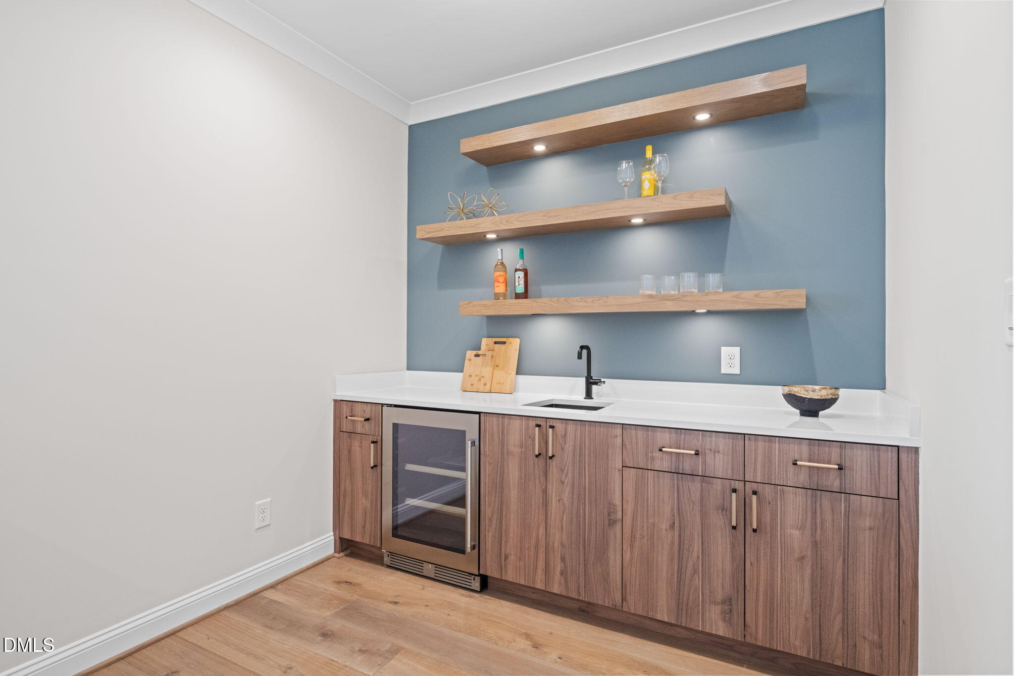 9004 Meadow Pointe Court