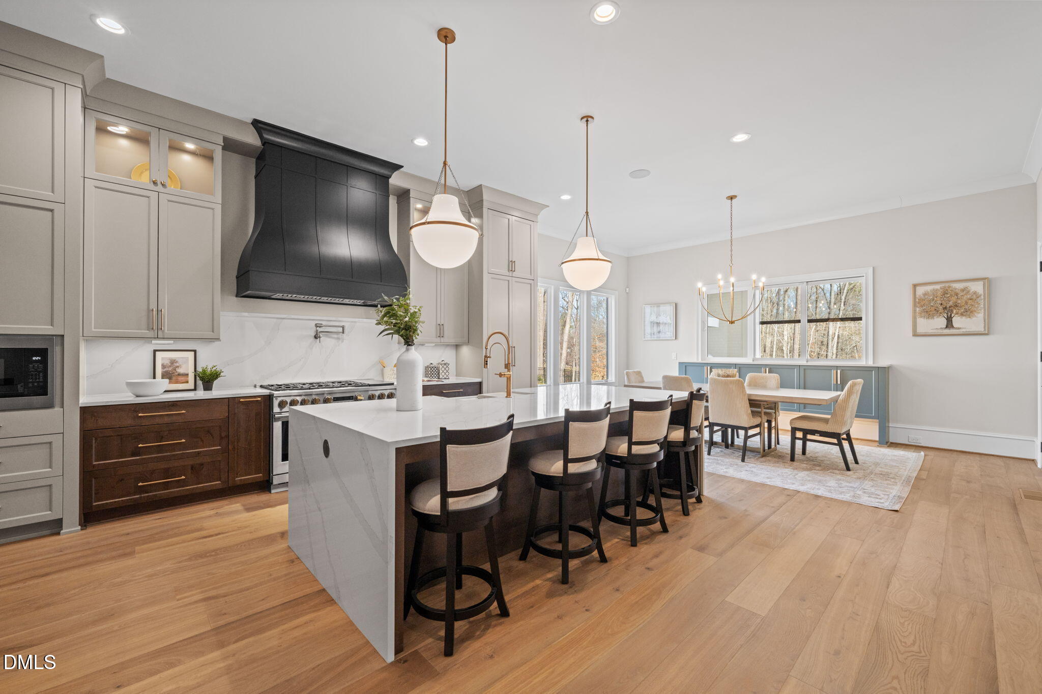 9004 Meadow Pointe Court