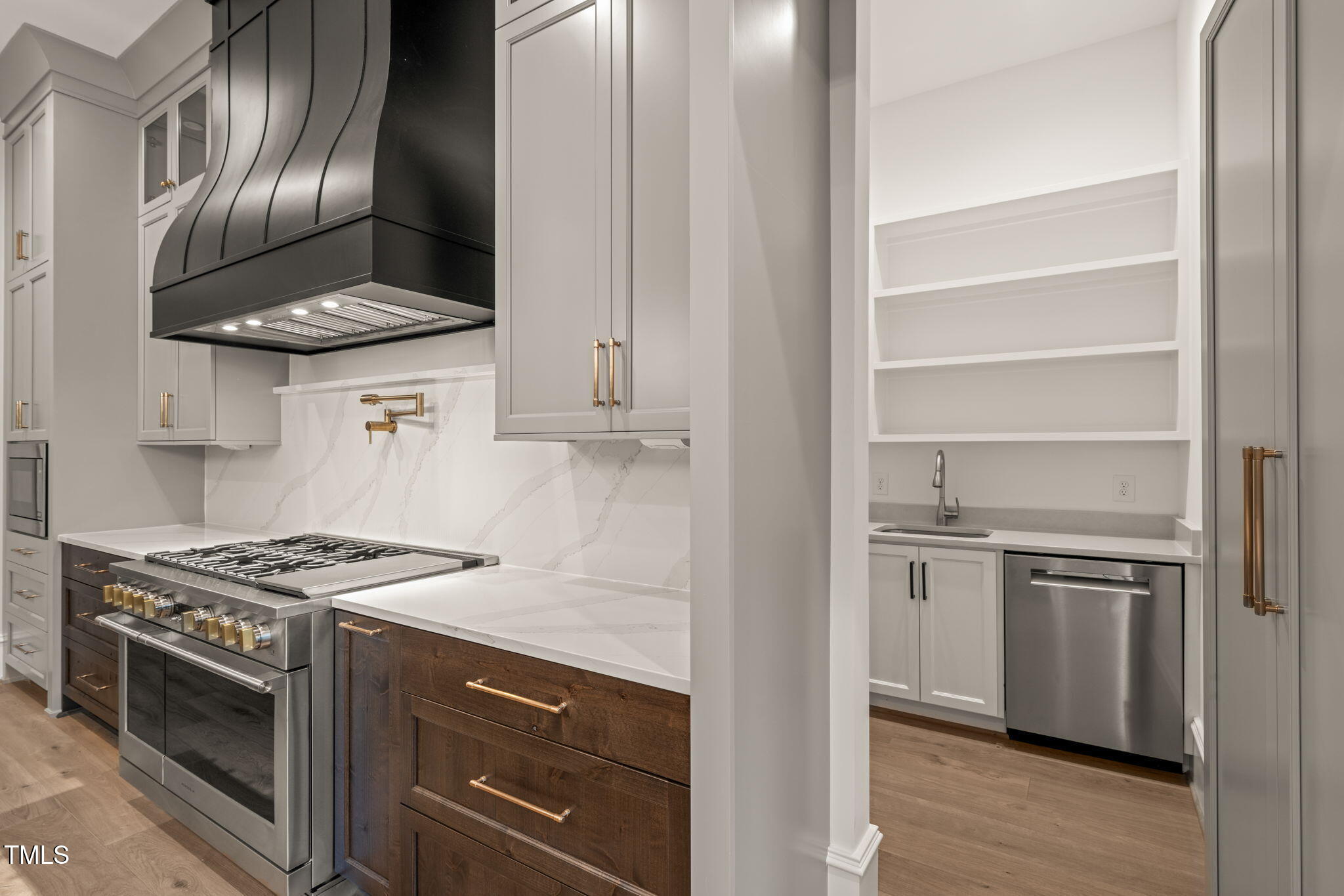 9004 Meadow Pointe Court