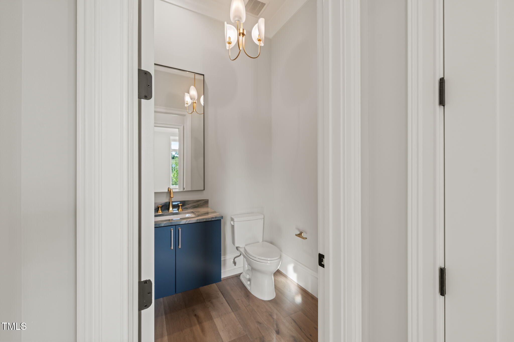 9004 Meadow Pointe Court