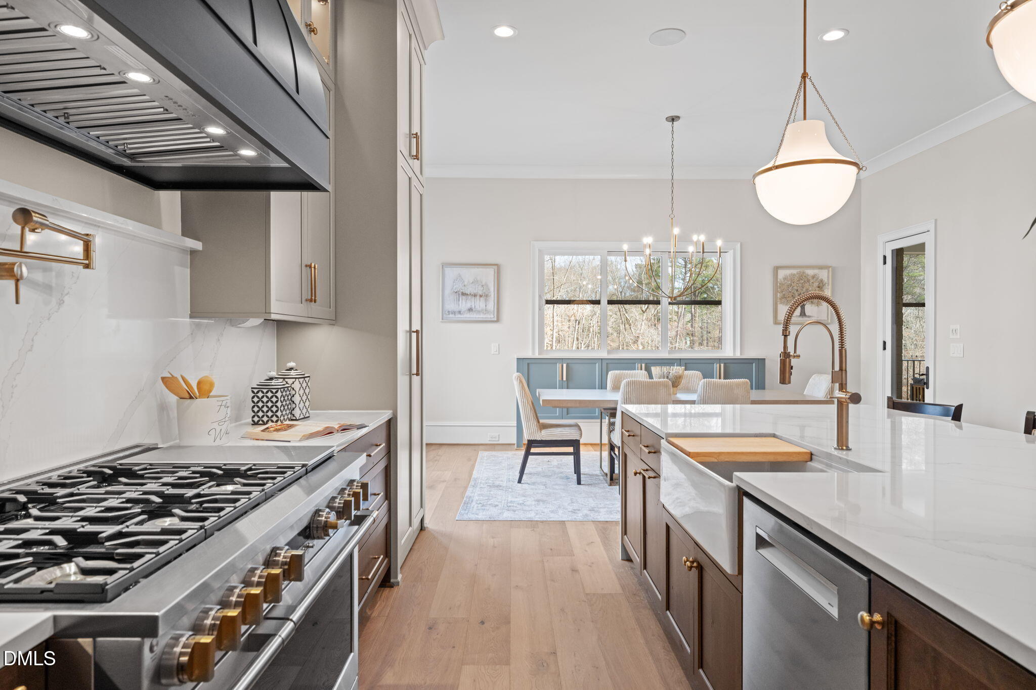 9004 Meadow Pointe Court