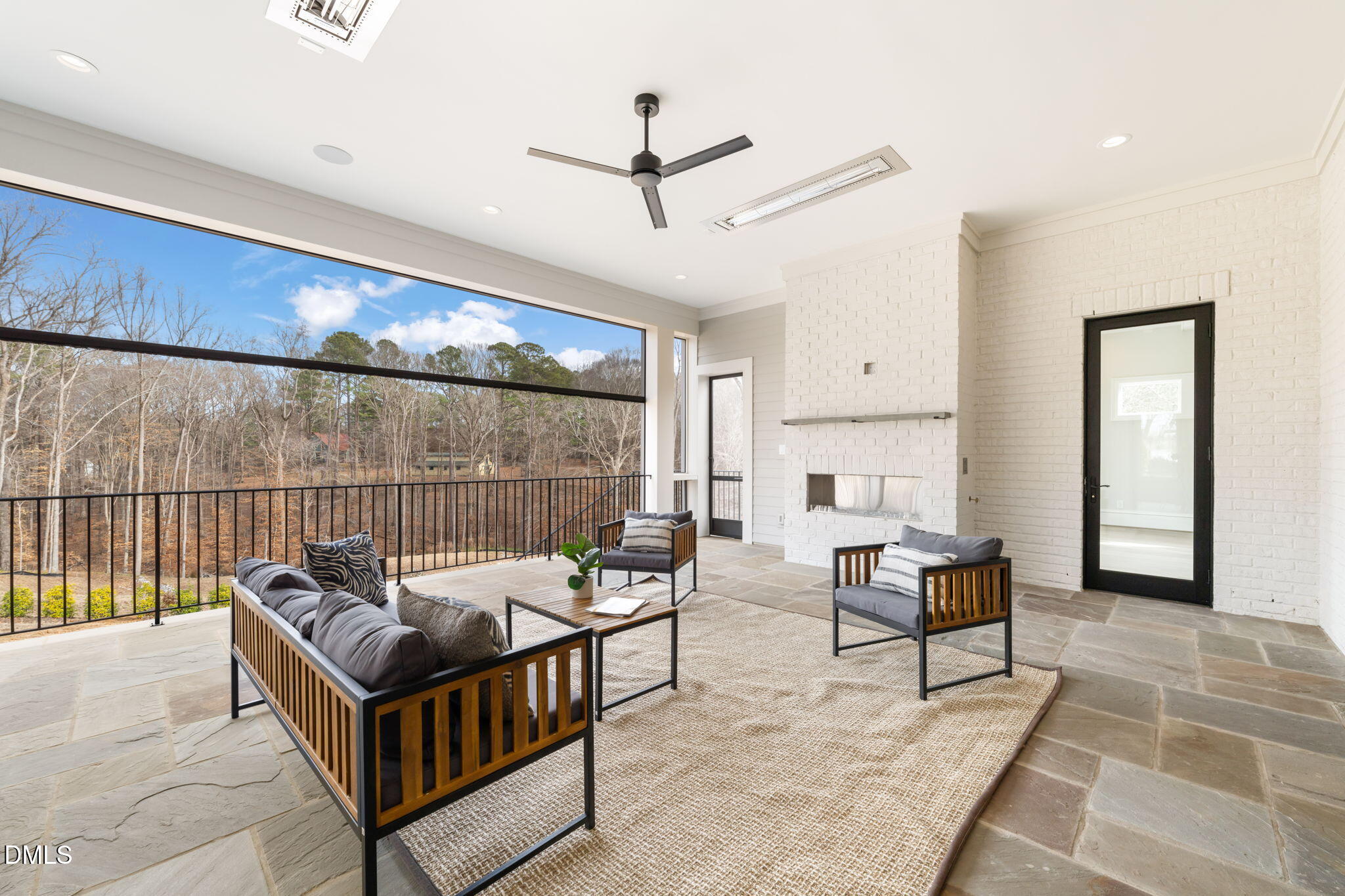 9004 Meadow Pointe Court