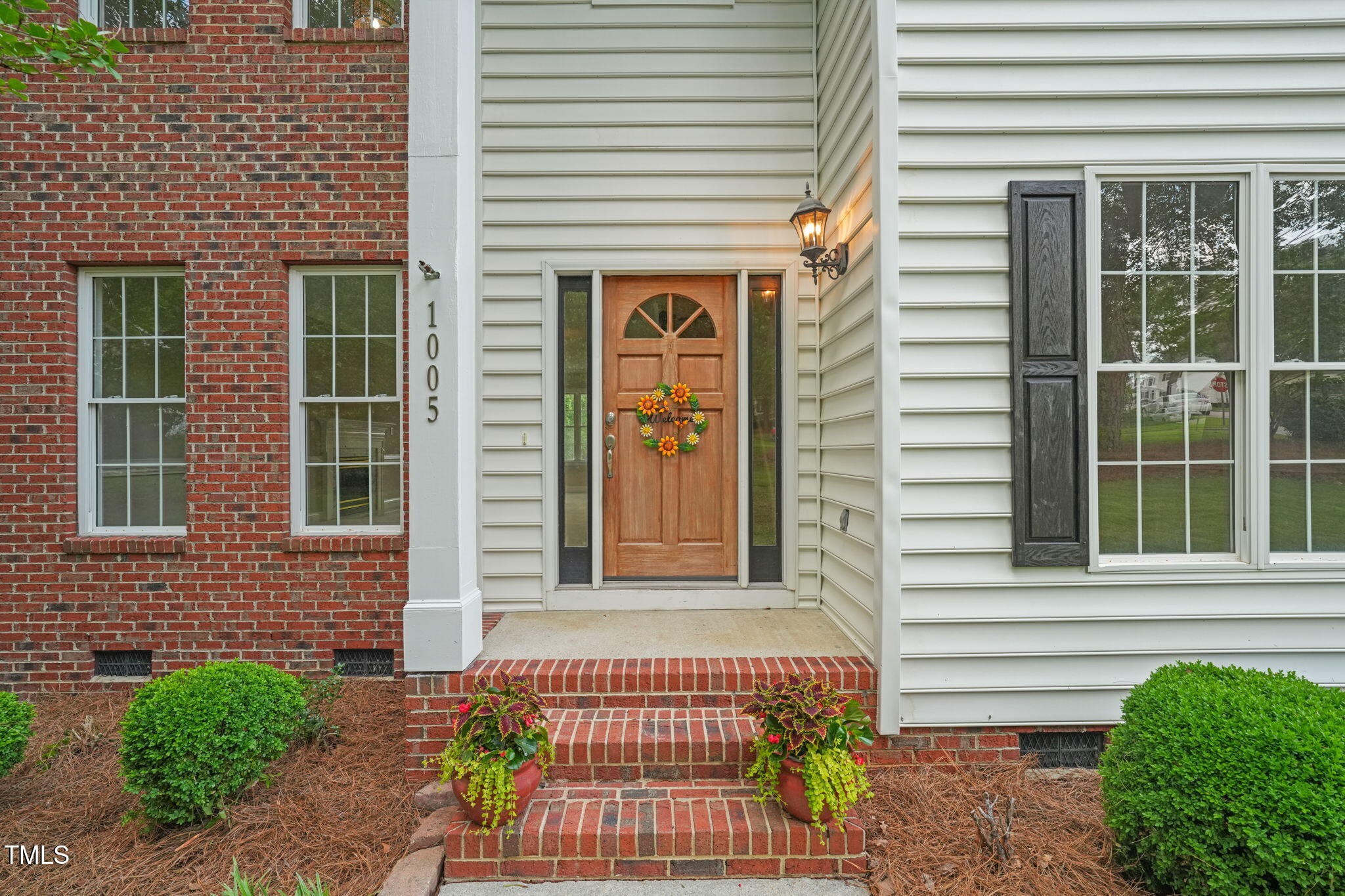 1005 Barmkin Place