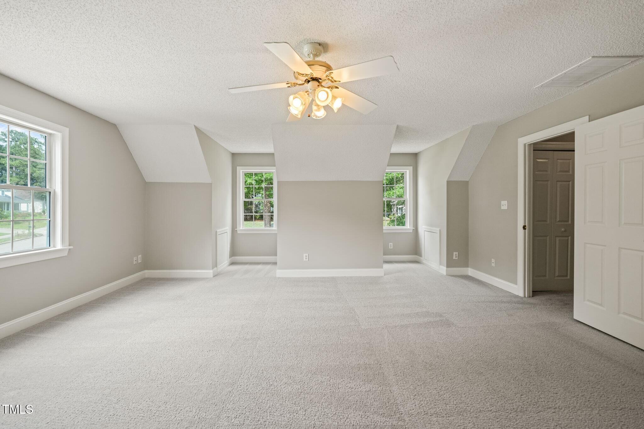 1005 Barmkin Place