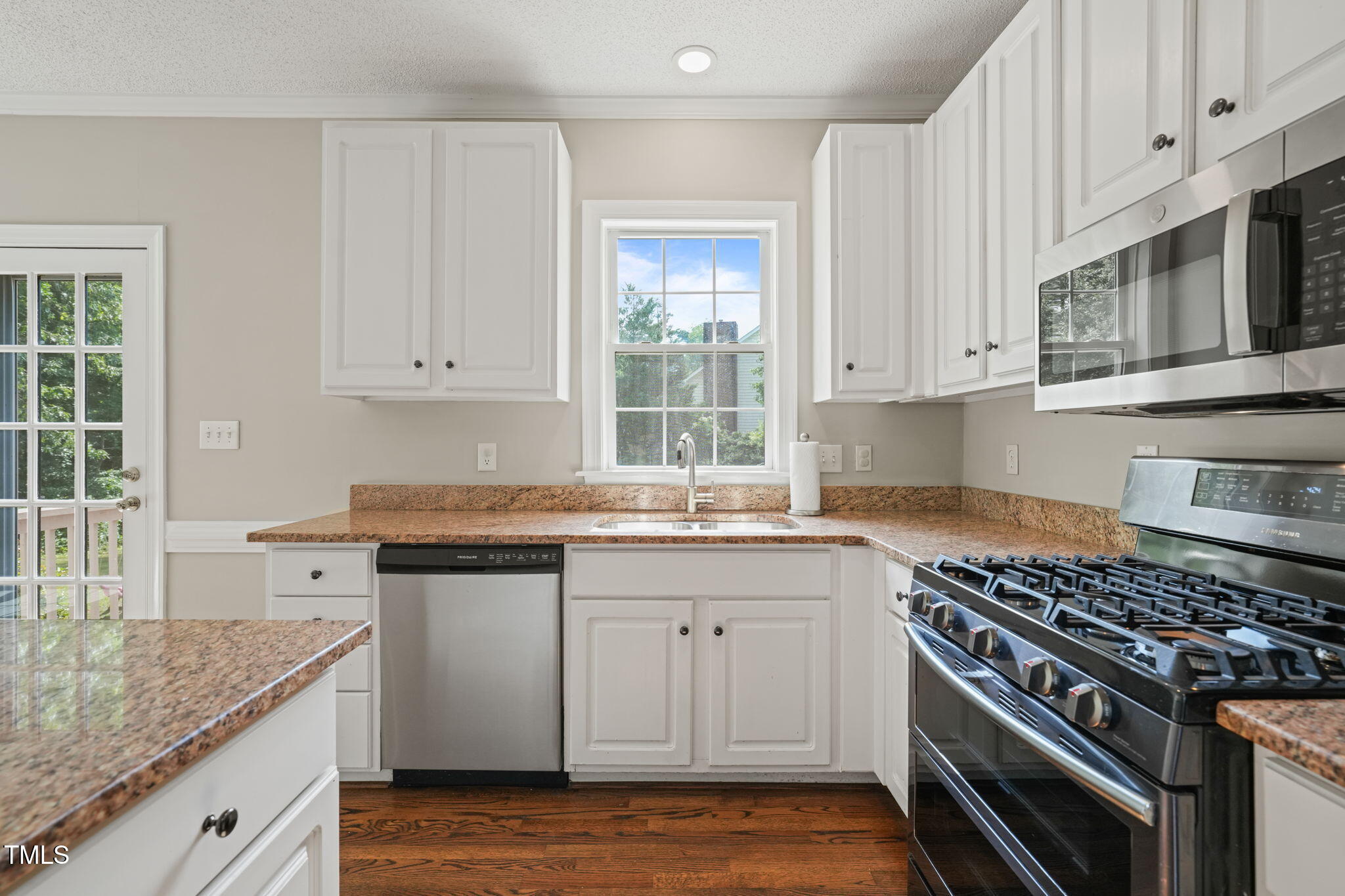 1005 Barmkin Place