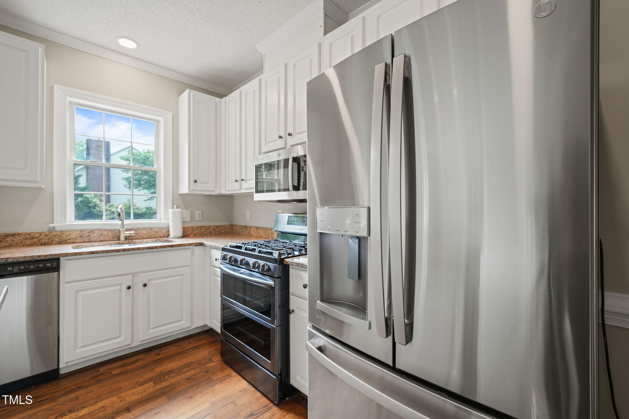 1005 Barmkin Place