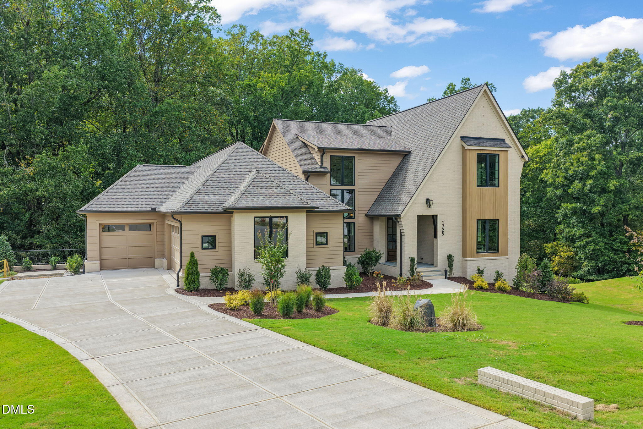 1725 Legacy Ridge Lane