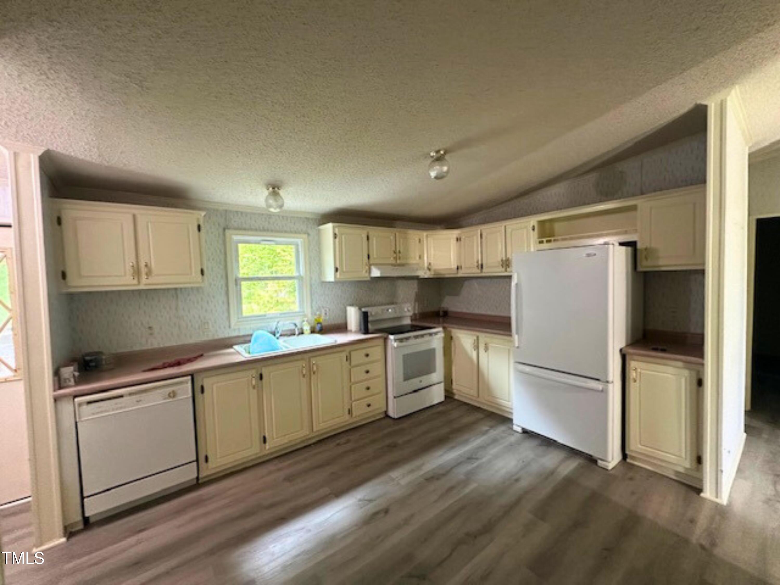 1140 Barnes Road