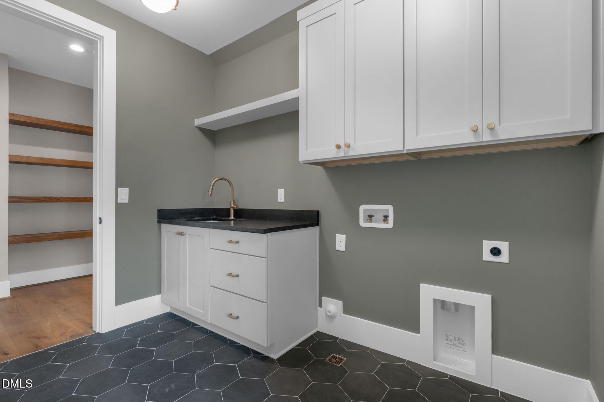 1812 Stream Manor Court