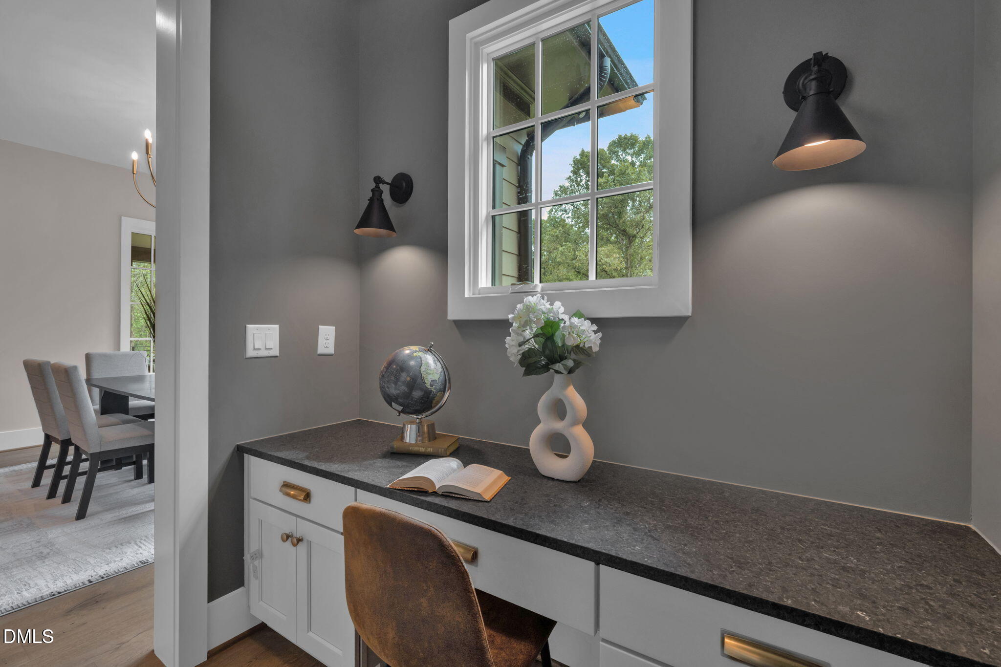 1812 Stream Manor Court