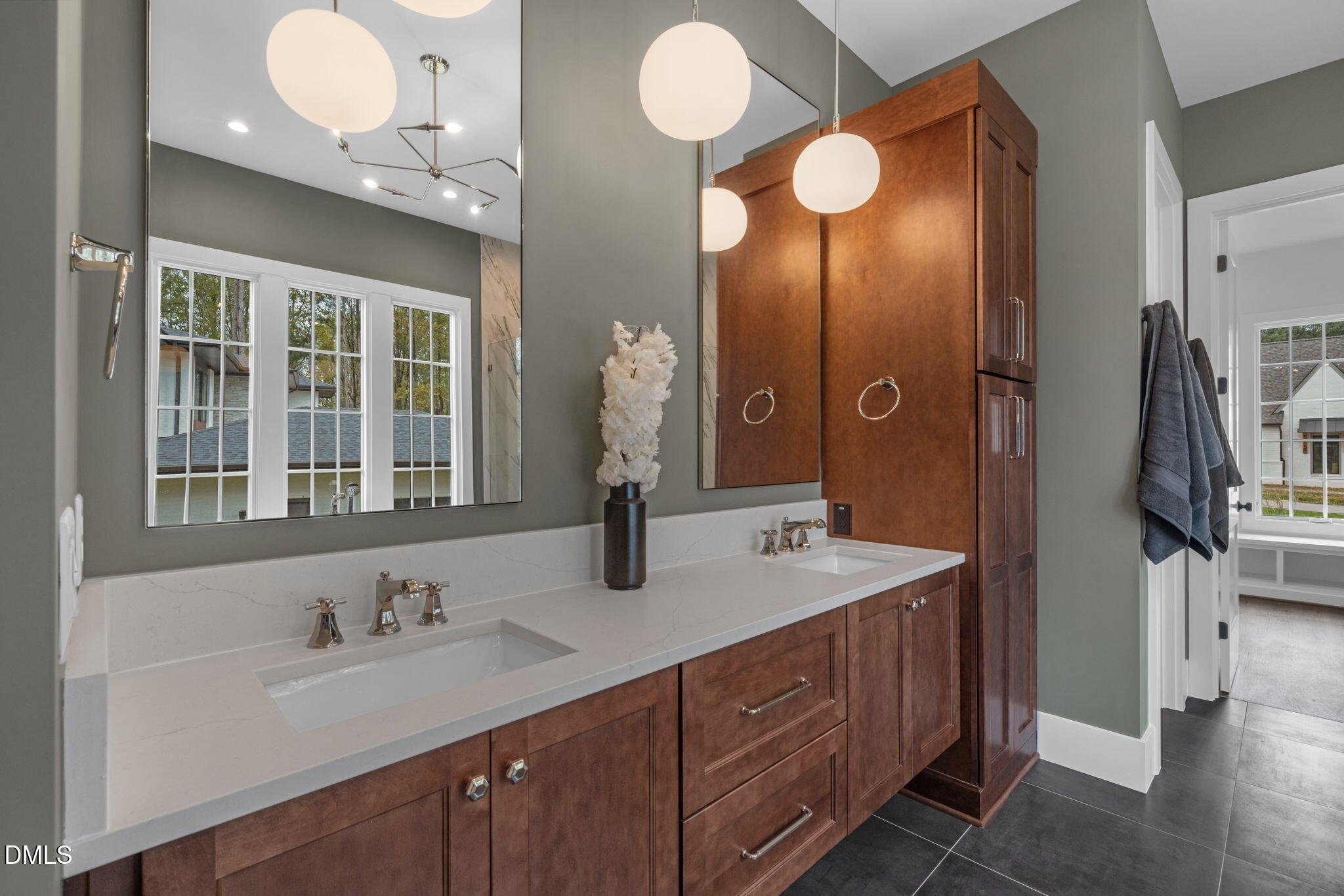 1812 Stream Manor Court