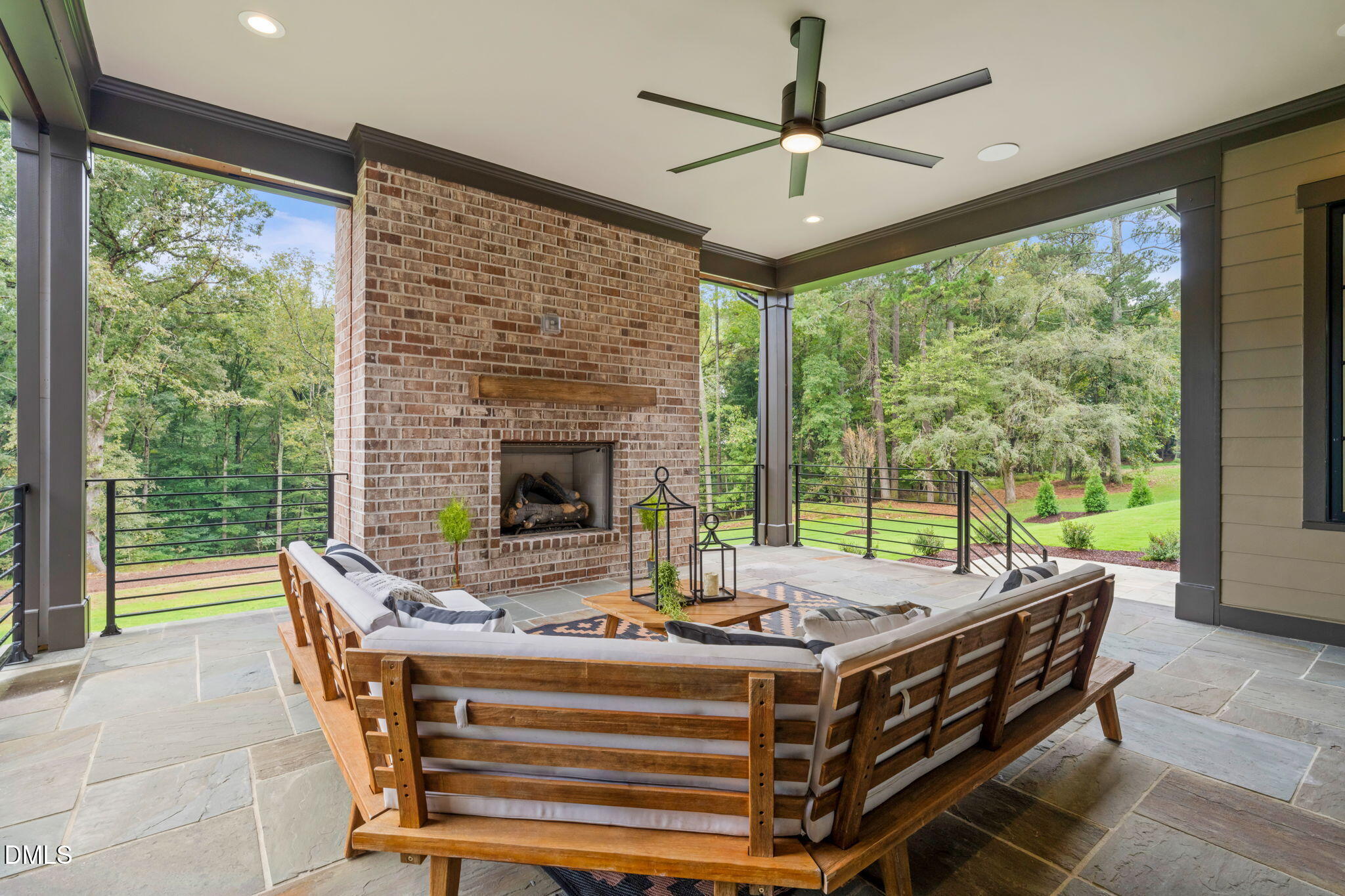 1812 Stream Manor Court