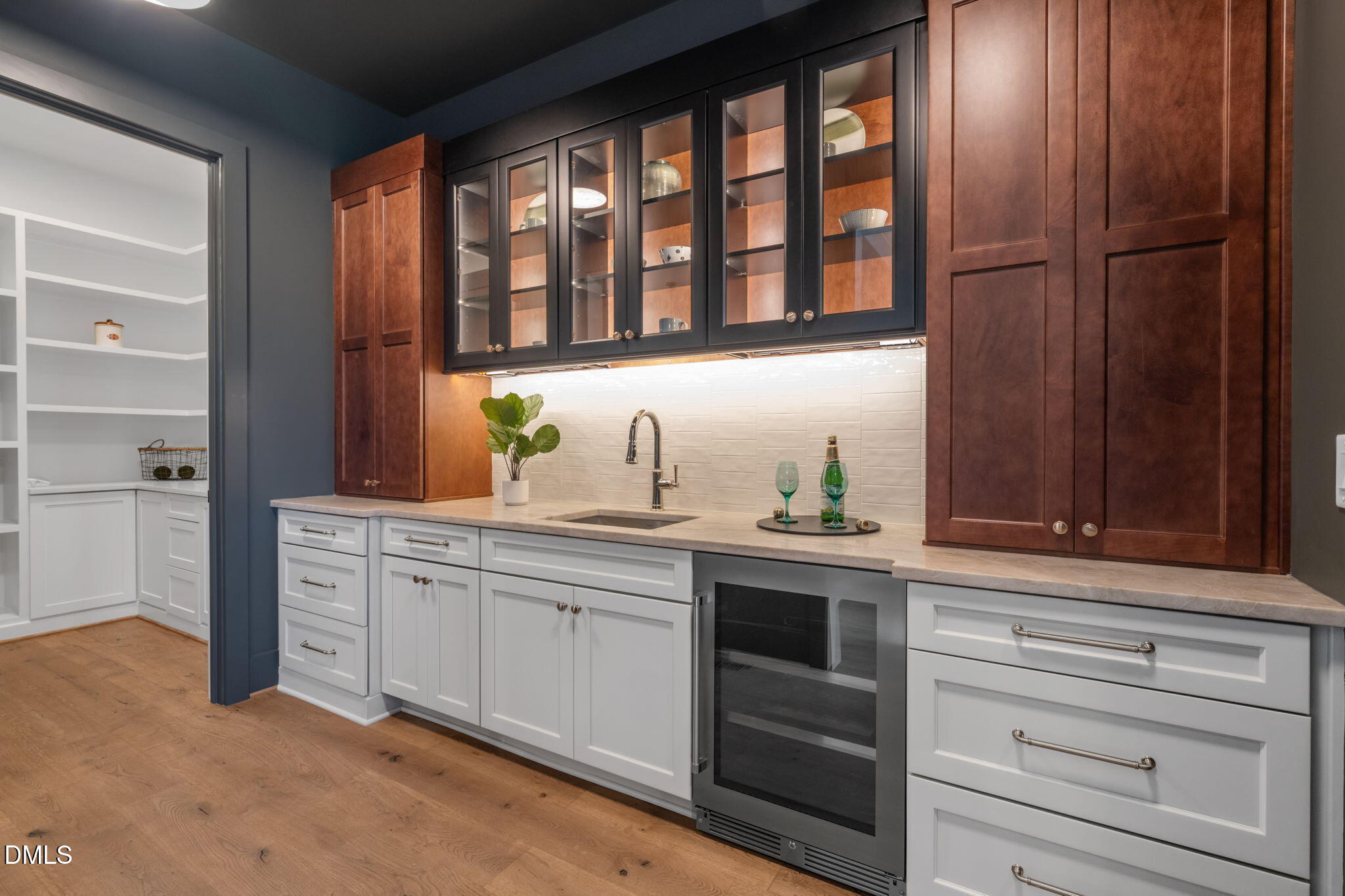 1812 Stream Manor Court