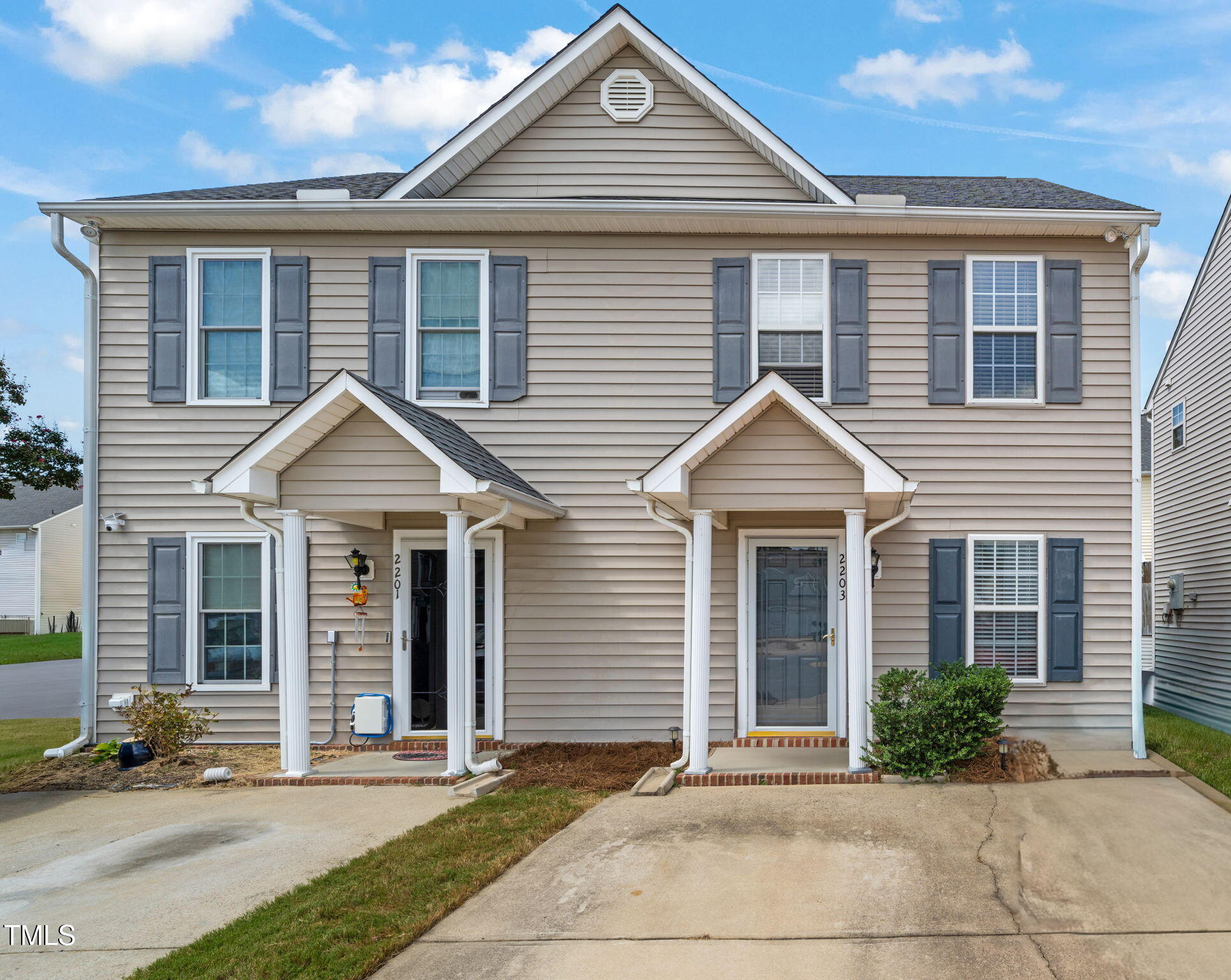 2203 Whistling Straits Way