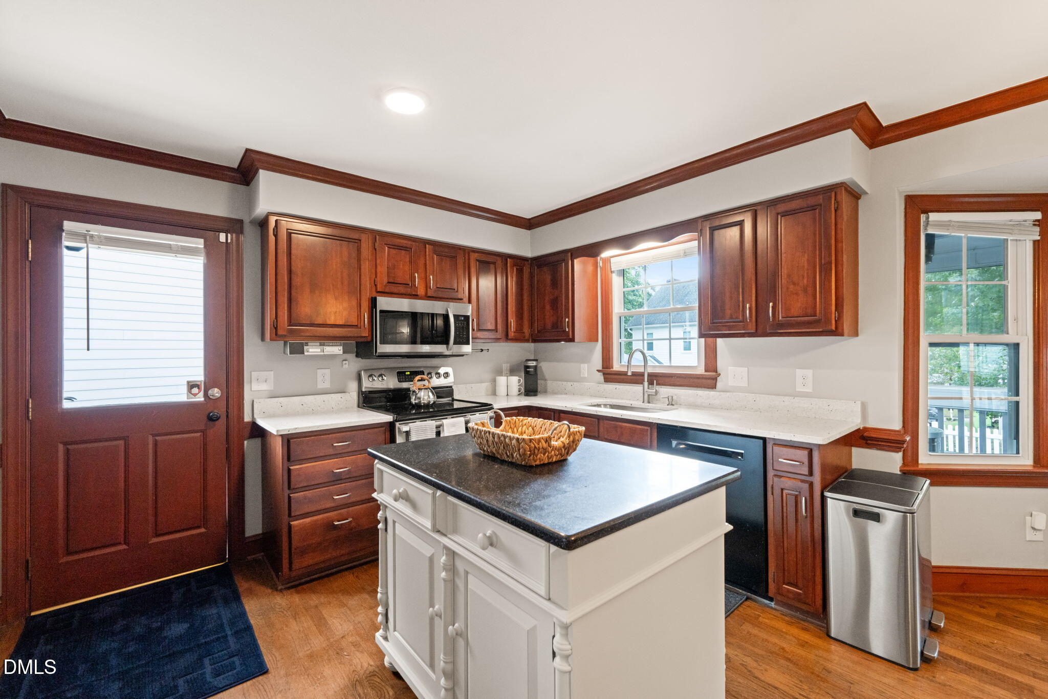 3012 W Annaley Drive
