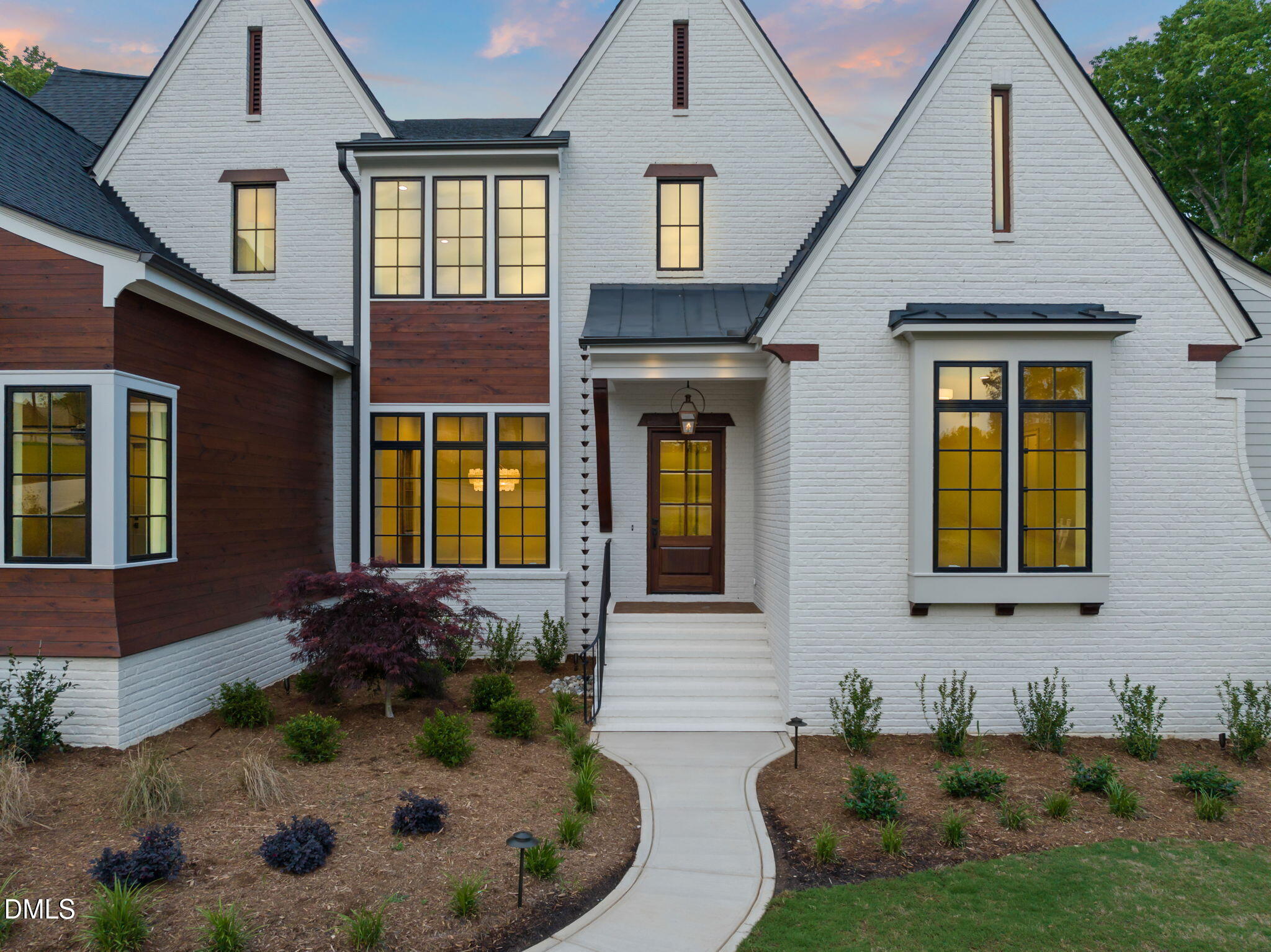 9004 Meadow Pointe Court