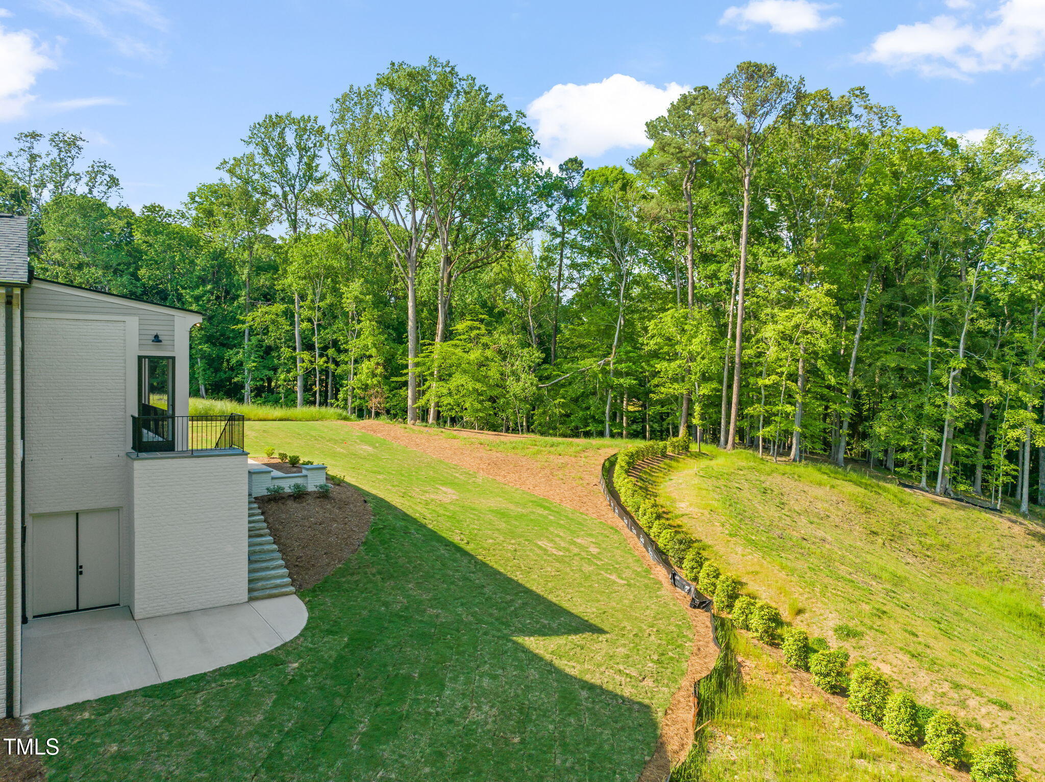 9004 Meadow Pointe Court